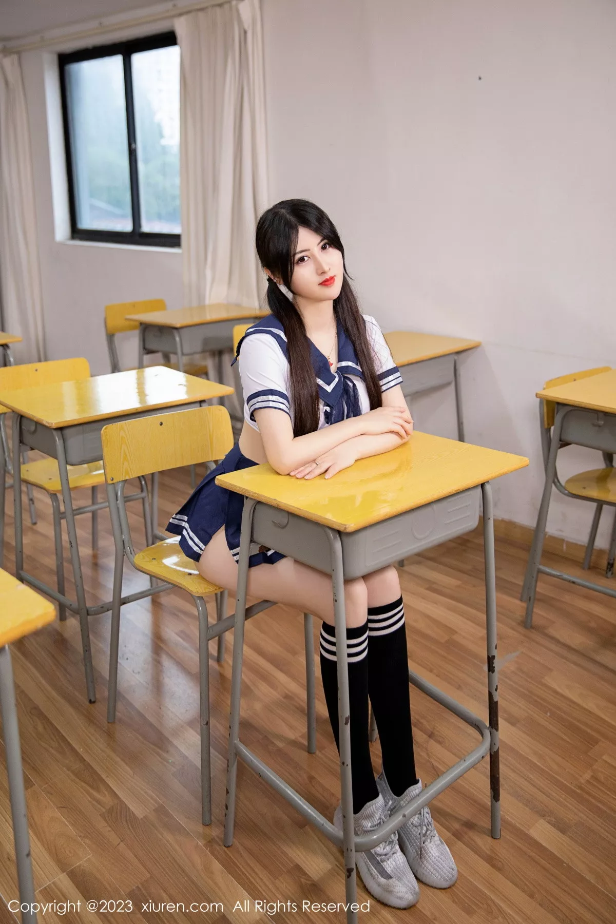 秀人集.com_[XiuRen秀人网]No.7200_模特诗诗kiki教室场景性感学妹服露红色内衣秀完美身材诱惑写真80P