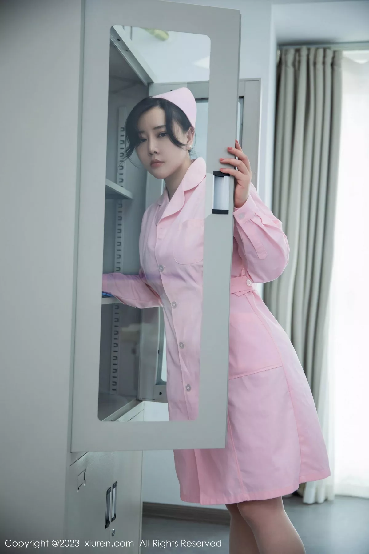 秀人集.com_[XiuRen秀人网]No.7199_模特王婉悠Queen粉色情趣护士服配白丝吊袜秀丰满身材诱惑写真81P