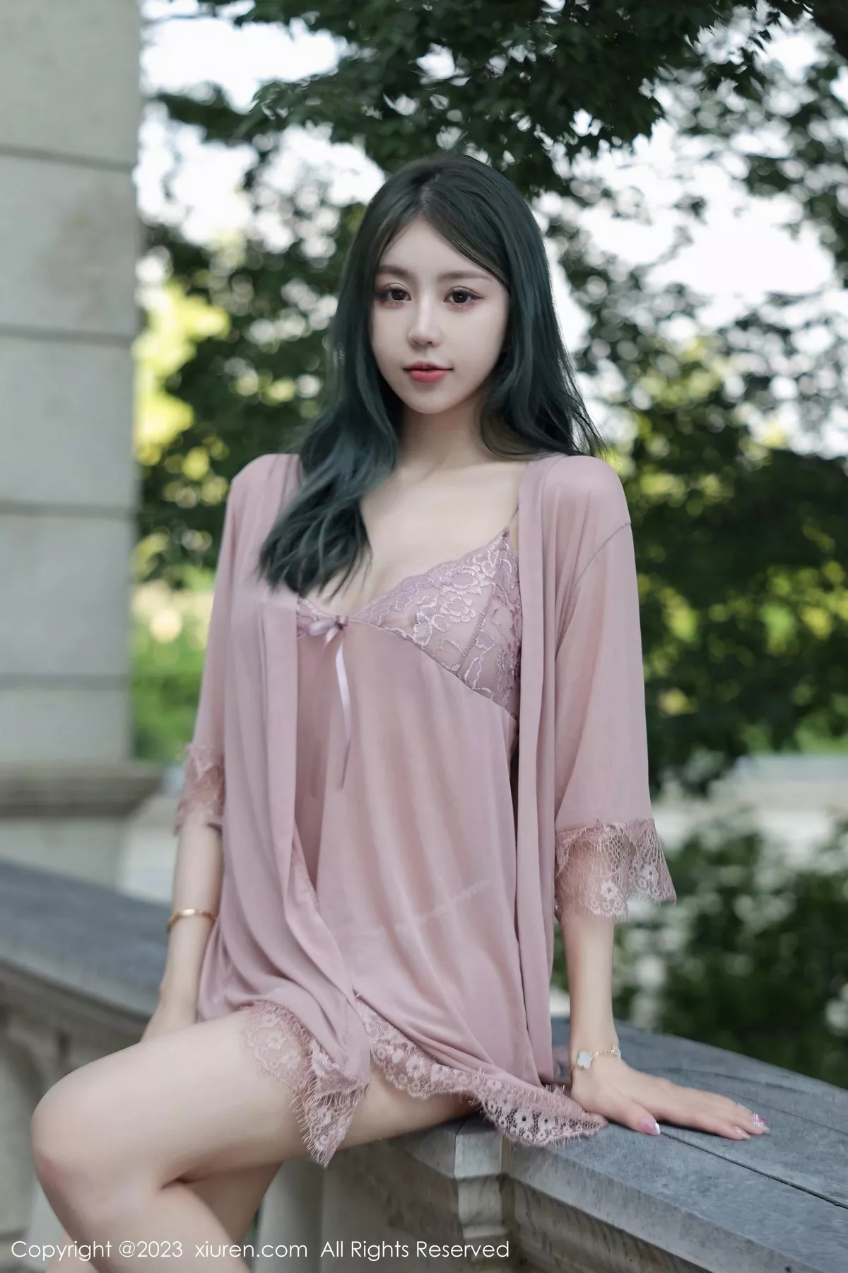 秀人集.com_[XiuRen秀人网]No.7114_模特tina_甜仔浴缸场景咖啡色蕾丝睡裙湿身秀凹凸身材诱惑写真64P