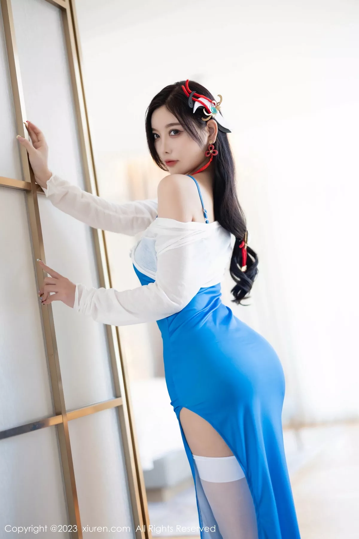 秀人集.com_[XiuRen秀人网]No.7135_女神杨晨晨Yome性感蓝色长裙露浅灰色蕾丝内衣迷人诱惑写真84P