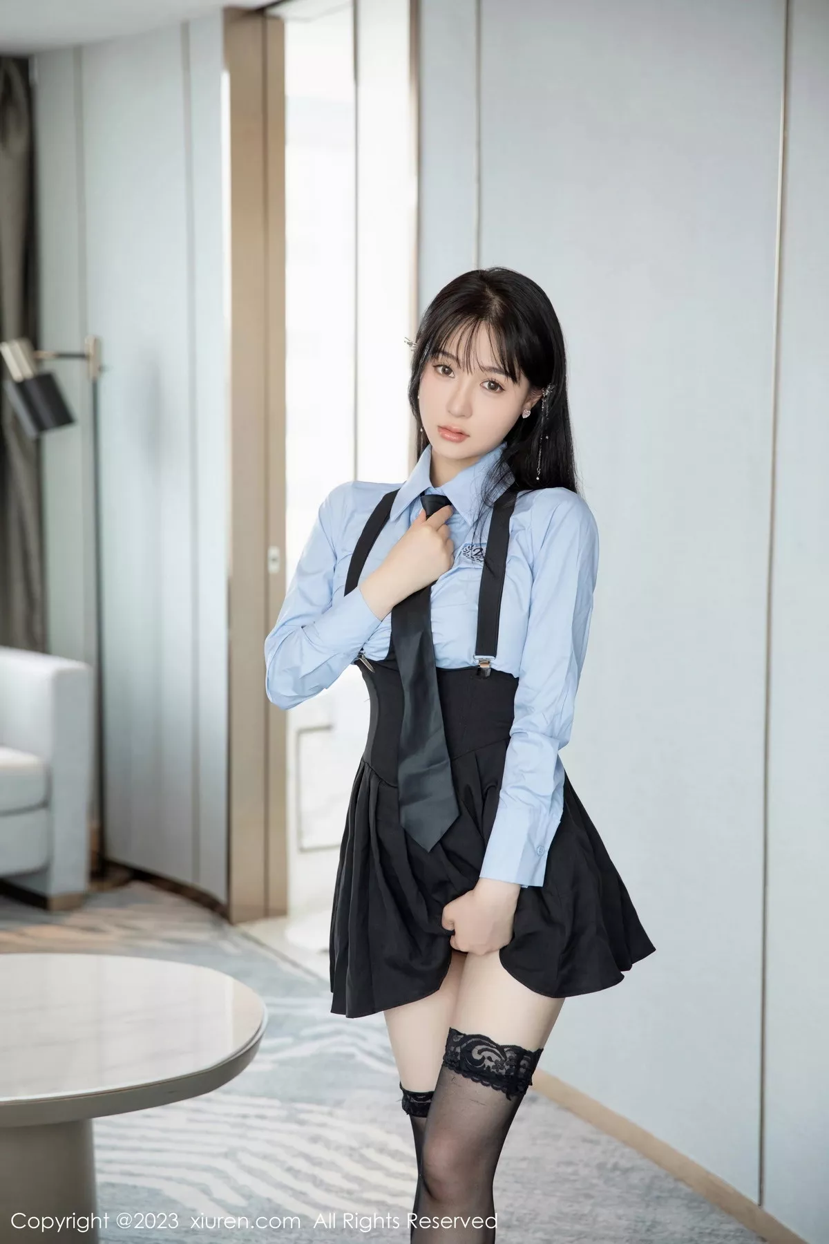 秀人集.com_[XiuRen秀人网]No.7140_模特柚琪Rich性感学妹装扮半脱露黑色内衣秀丰腴美臀诱惑写真76P