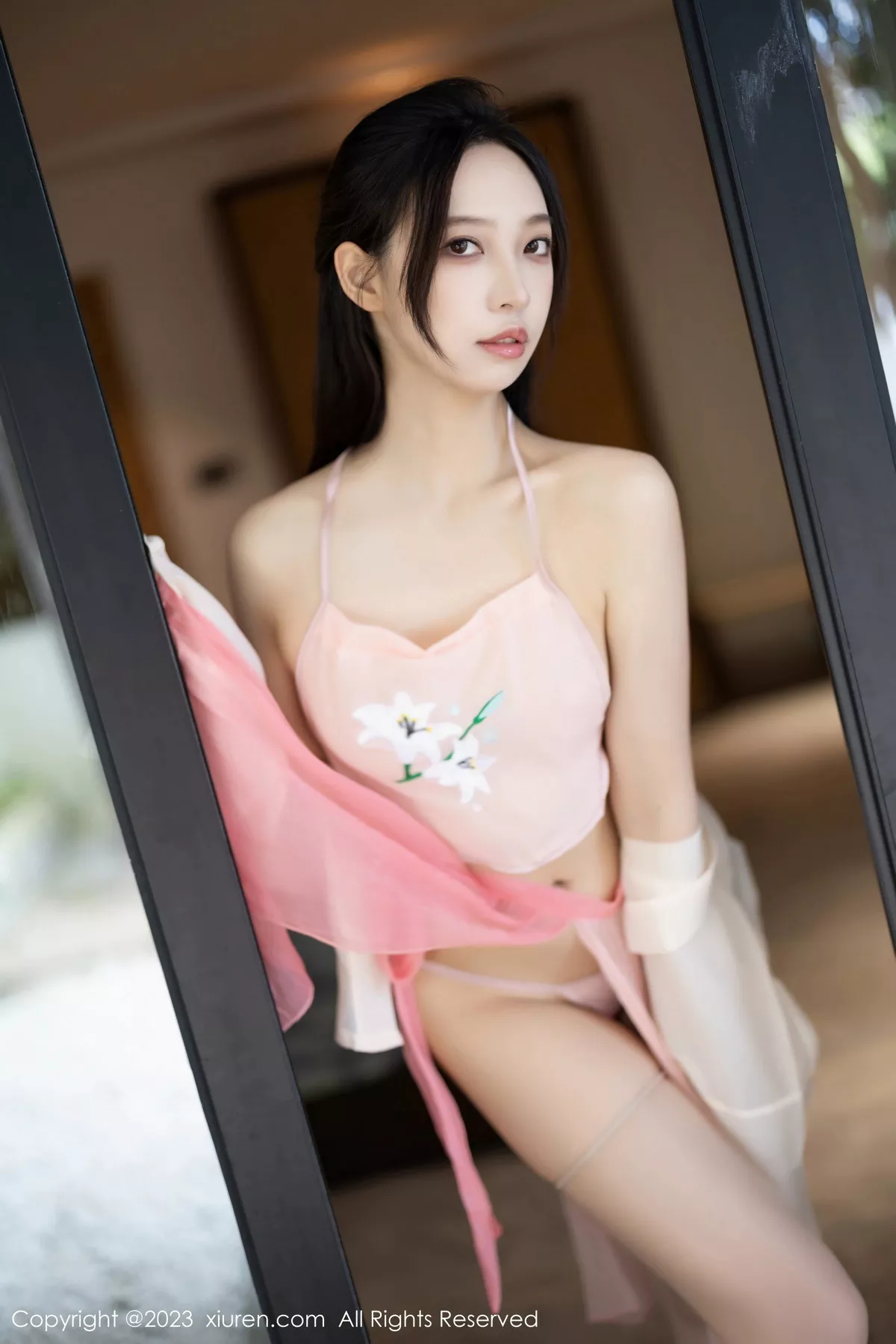 秀人集.com_[XiuRen秀人网]No.7139_模特郑颖姗Bev性感白色连衣长裙配原色丝袜秀苗条身姿诱惑写真83P