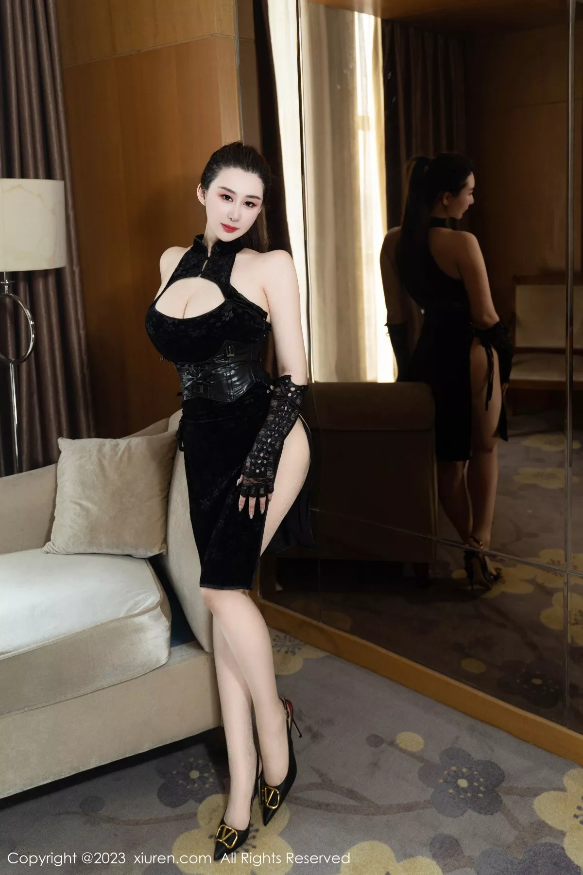 秀人集.com_[XiuRen秀人网]No.7351_模特王俪丁呀性感黑色蕾丝内衣配超薄肉丝秀丰满身材诱惑写真70P
