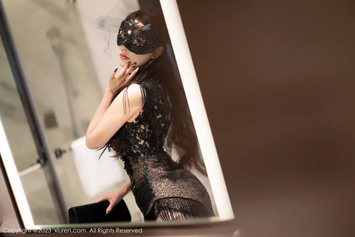 秀人集.com_[XiuRen秀人网]No.7269_女神杨晨晨Yome性感黑色蕾丝情趣内衣配超薄黑丝完美诱惑写真83P