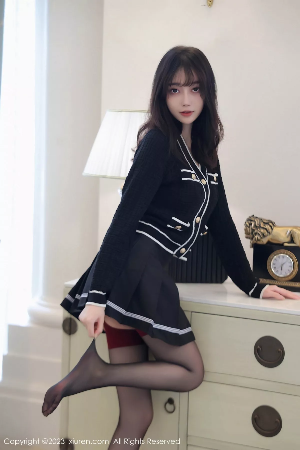秀人集.com_[XiuRen秀人网]No.7287_模特玥儿玥er半脱露性感黑色薄纱内衣配黑丝吊袜秀美腿诱惑写真82P