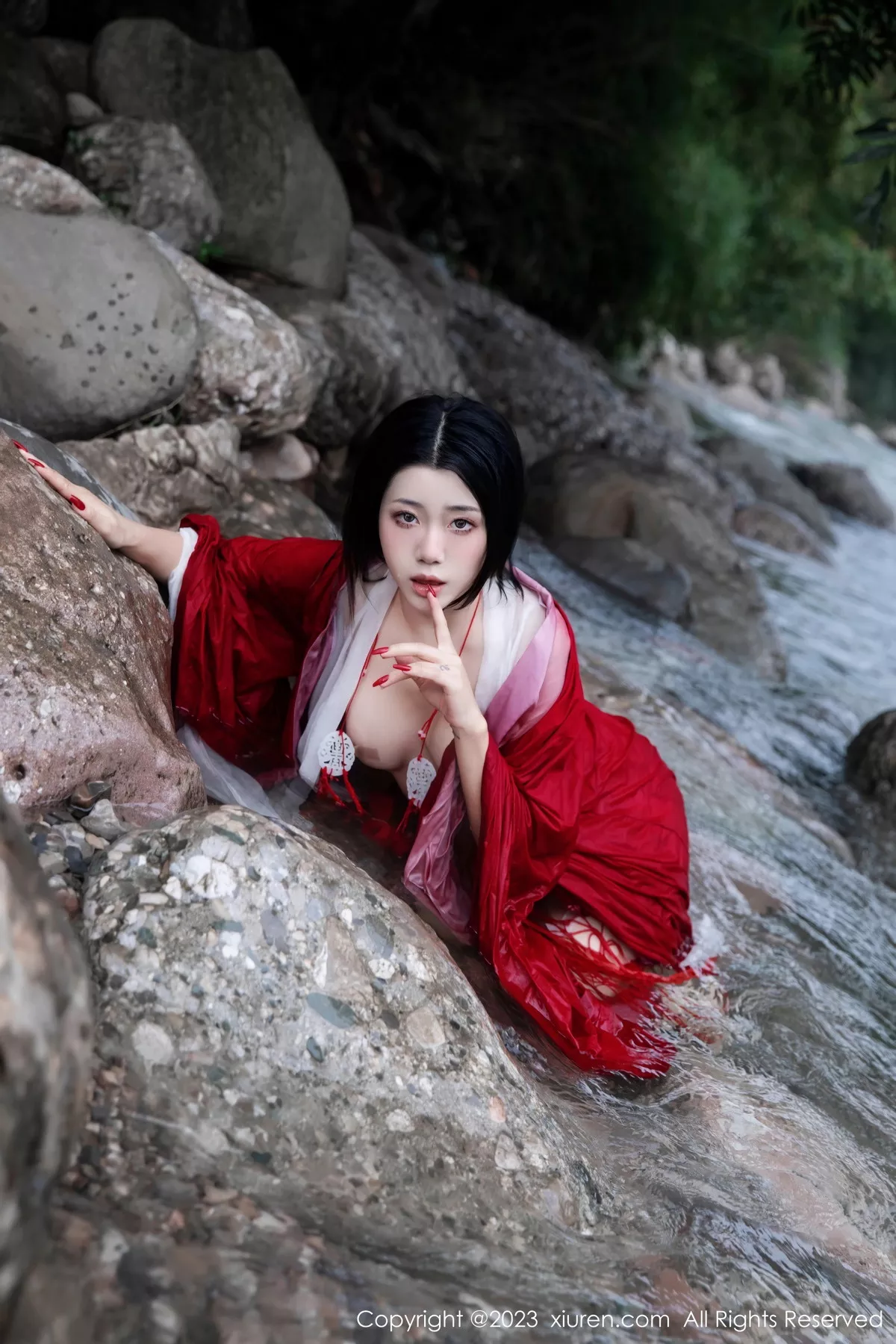 秀人集.com_[XiuRen秀人网]No.7295_模特严利娅Yuliya妲己扮演性感红色薄透古装服饰秀美臀诱惑写真89P