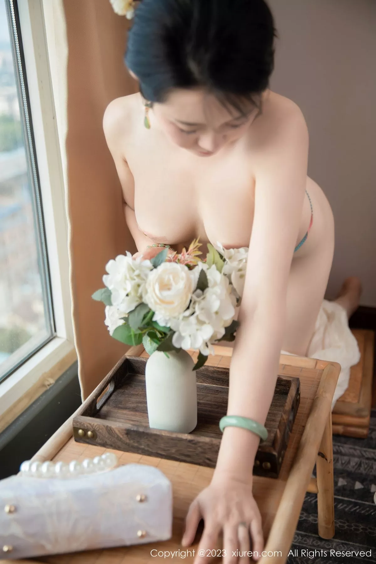 秀人集.com_[XiuRen秀人网]No.7435_模特严利娅Yuliya性感白色旗袍服饰秀婀娜身姿完美诱惑写真71P