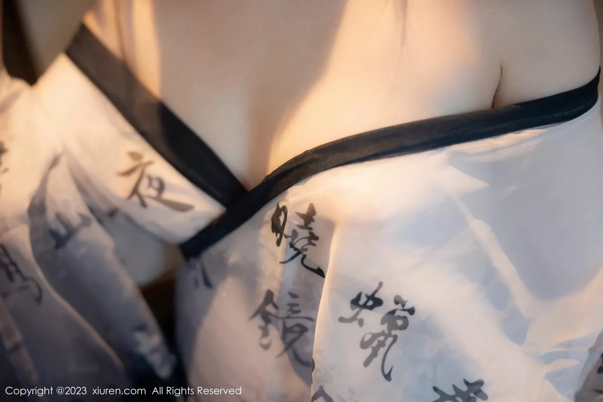 秀人集.com_[XiuRen秀人网]No.7459_模特林悠悠性感黑白薄纱古装服饰配黑丝袜秀曼妙身姿诱惑写真84P