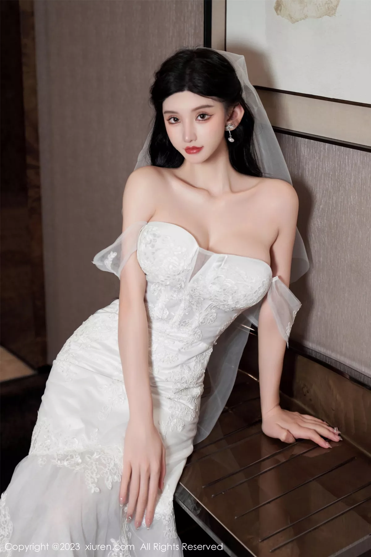 秀人集.com_[XiuRen秀人网]No.7463_女神周于希Sally性感白色婚纱+白色蕾丝情趣服饰完美诱惑写真100P