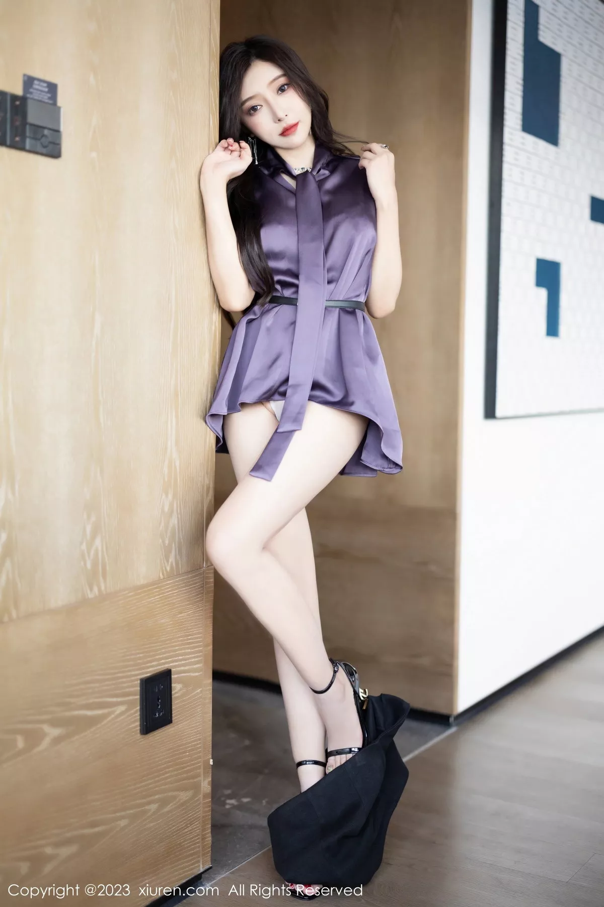 秀人集.com_[XiuRen秀人网]No.7462_女神王馨瑶yanni脱紫色上衣露性感白色蕾丝内衣完美诱惑写真80P