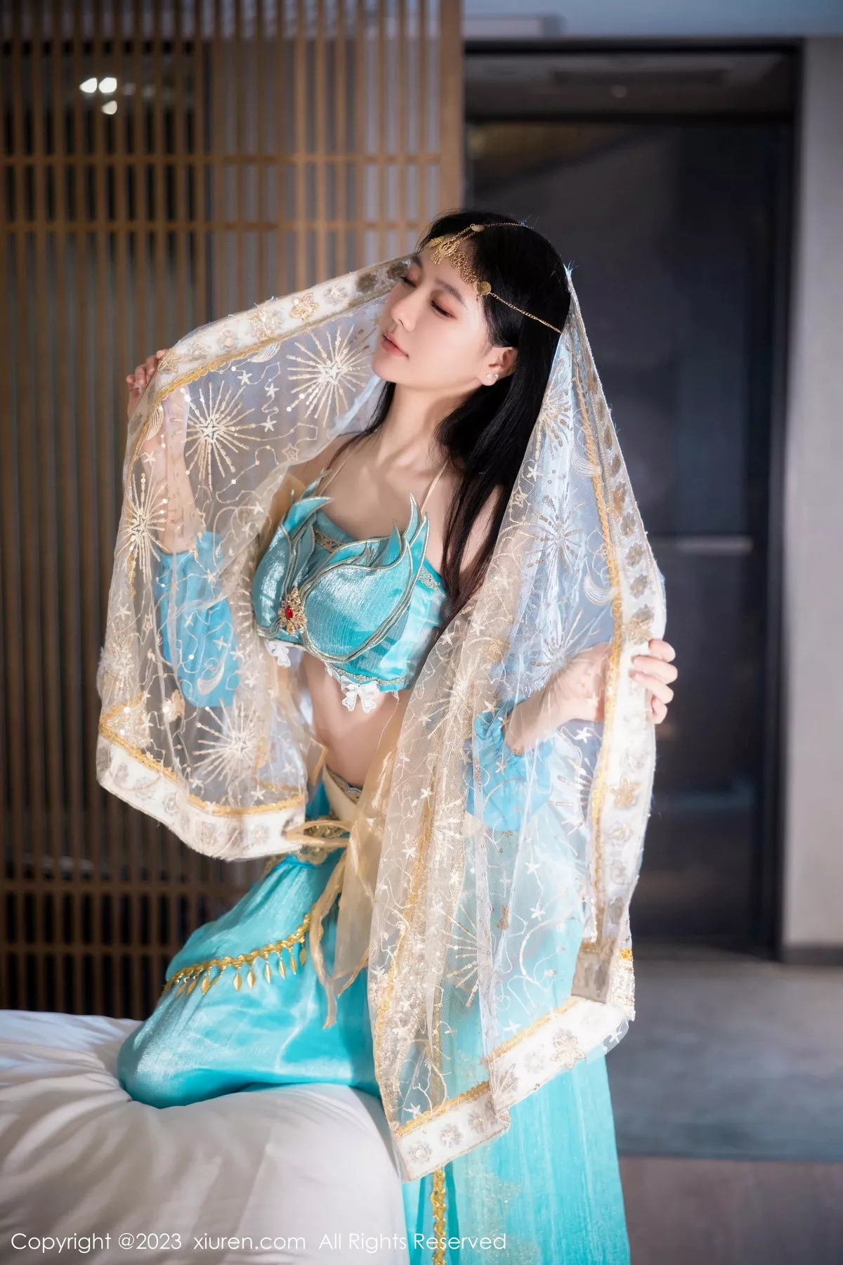 秀人集.com_[XiuRen秀人网]No.7469_模特幼幼性感蓝色西域舞娘短裙露黑色内裤秀白嫩美腿诱惑写真82P