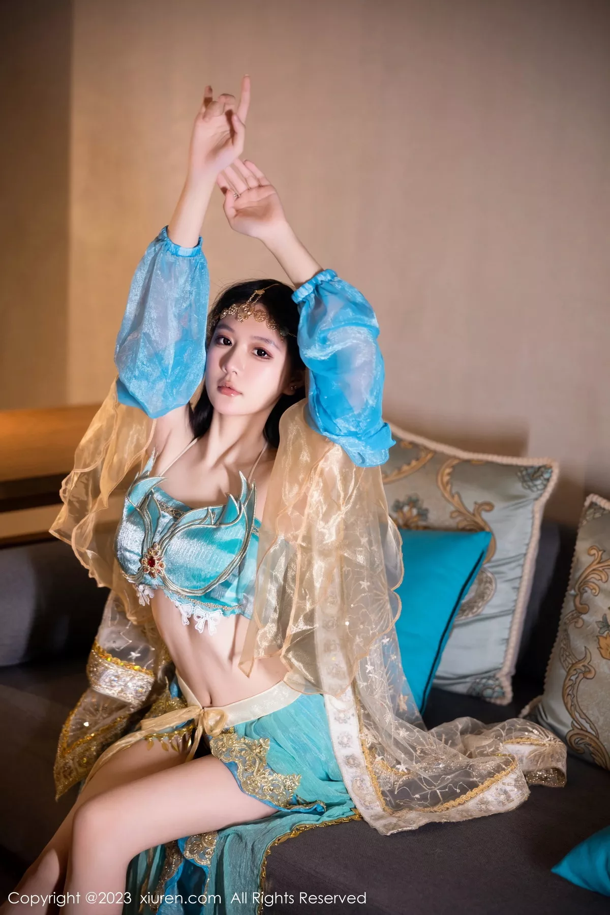 秀人集.com_[XiuRen秀人网]No.7469_模特幼幼性感蓝色西域舞娘短裙露黑色内裤秀白嫩美腿诱惑写真82P