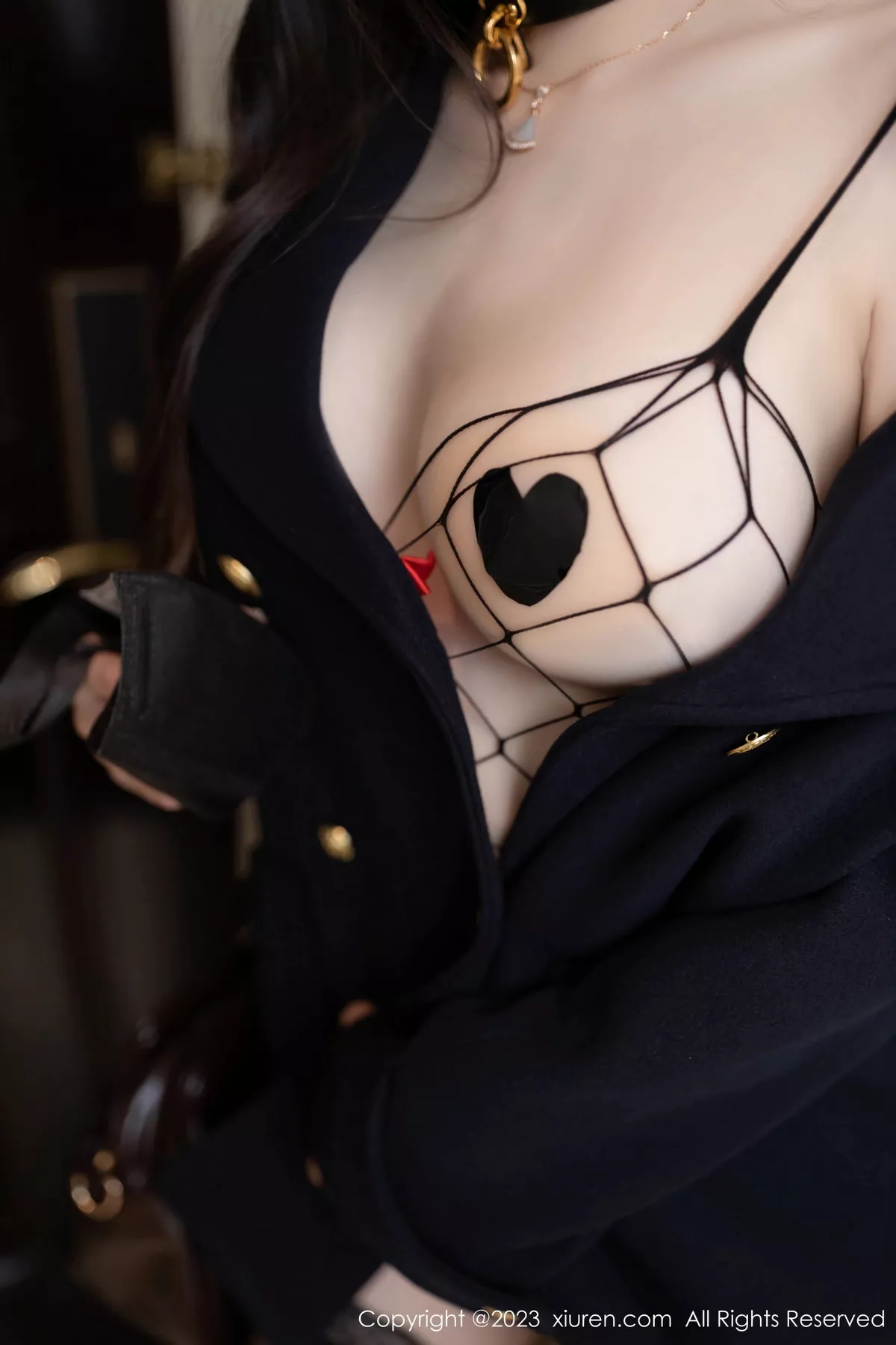 秀人集.com_[XiuRen秀人网]No.7474_模特小逗逗捆绑主题性感黑色网格情趣服配黑丝袜撩人诱惑写真78P