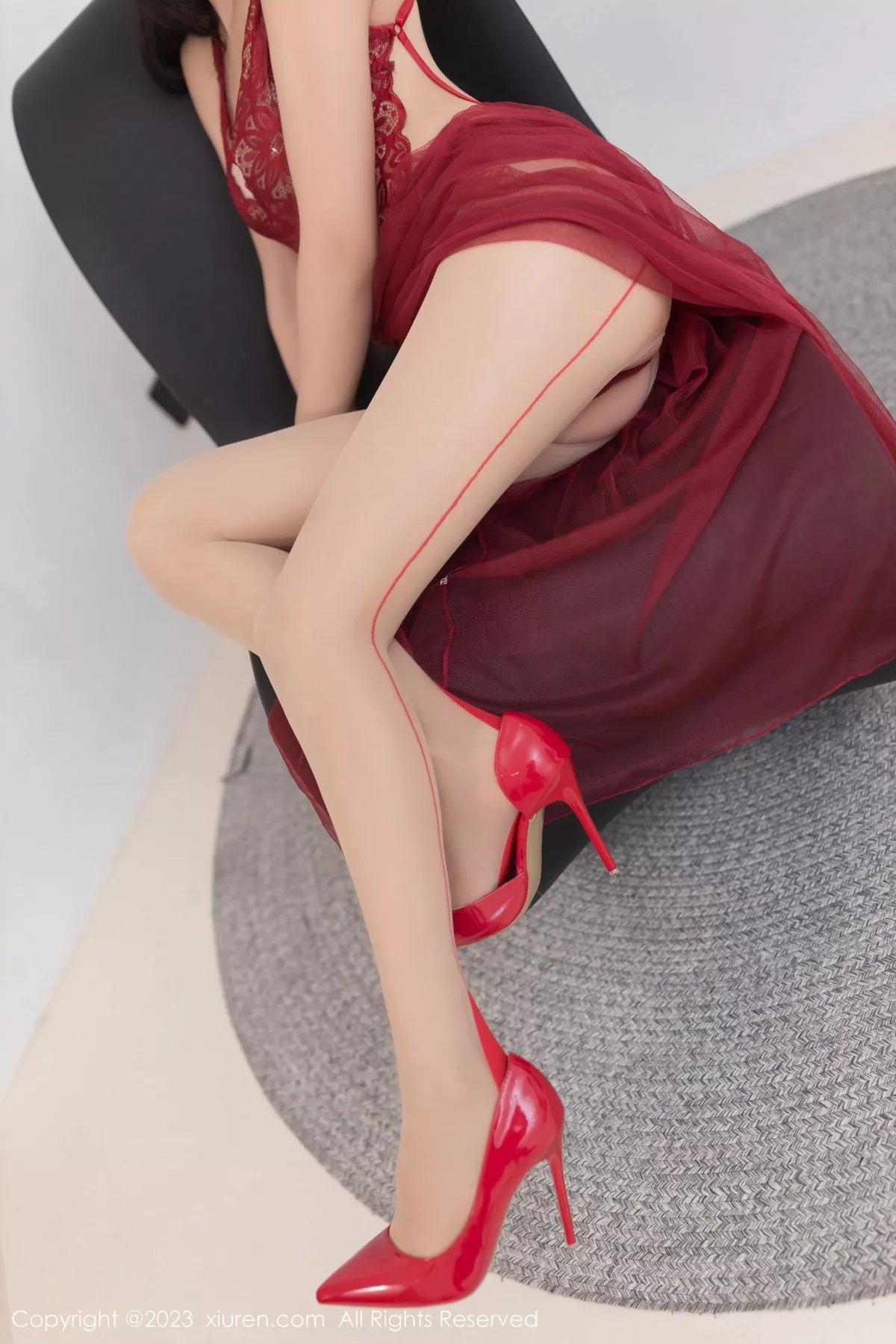 秀人集.com_[XiuRen秀人网]No.7492_模特利世性感红色蕾丝情趣服饰配超薄肉丝秀曼妙身姿诱惑写真79P