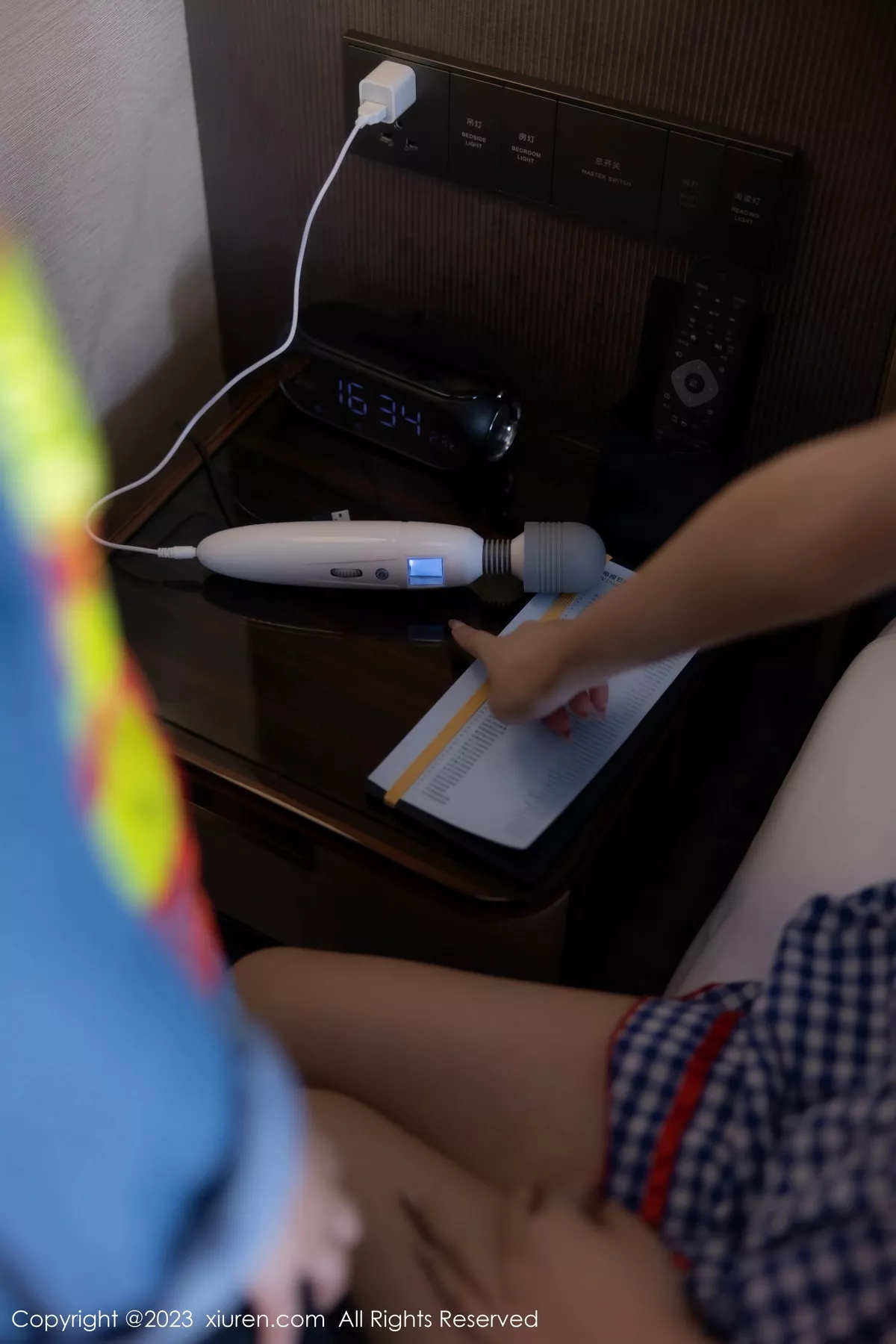 秀人集.com_[XiuRen秀人网]No.7509_模特幼幼性感蓝白格子萝莉裙服饰多面视角秀完美身材诱惑写真110P