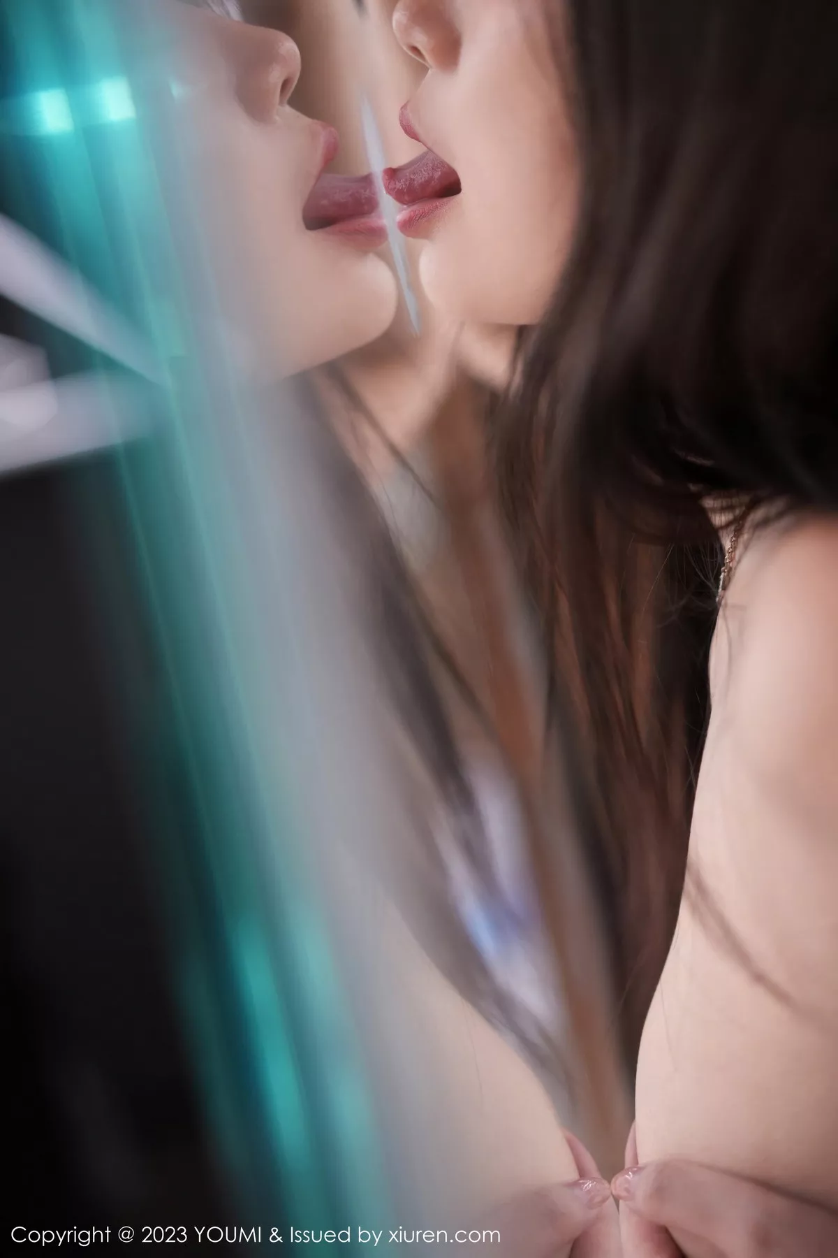 秀人集.com_[YouMi尤蜜荟]Vol.993_模特laura阿姣浴室性感黑色内衣配黑丝吊袜秀完美身材诱惑写真89P