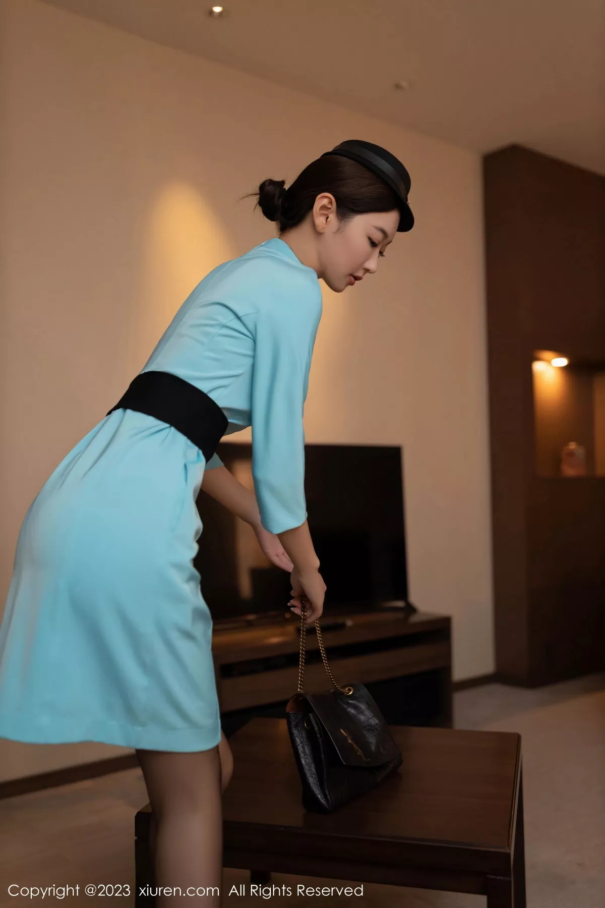 秀人集.com_[XiuRen秀人网]No.7516_模特唐安琪蓝色空姐制服露白色蕾丝内衣配超薄黑丝完美诱惑写真80P