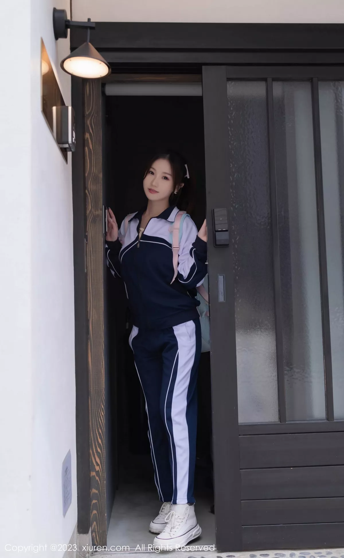 秀人集.com_[XiuRen秀人网]No.7528_模特杏子Yada脱普蓝色学妹制服露白色内衣秀曼妙身姿诱惑写真89P