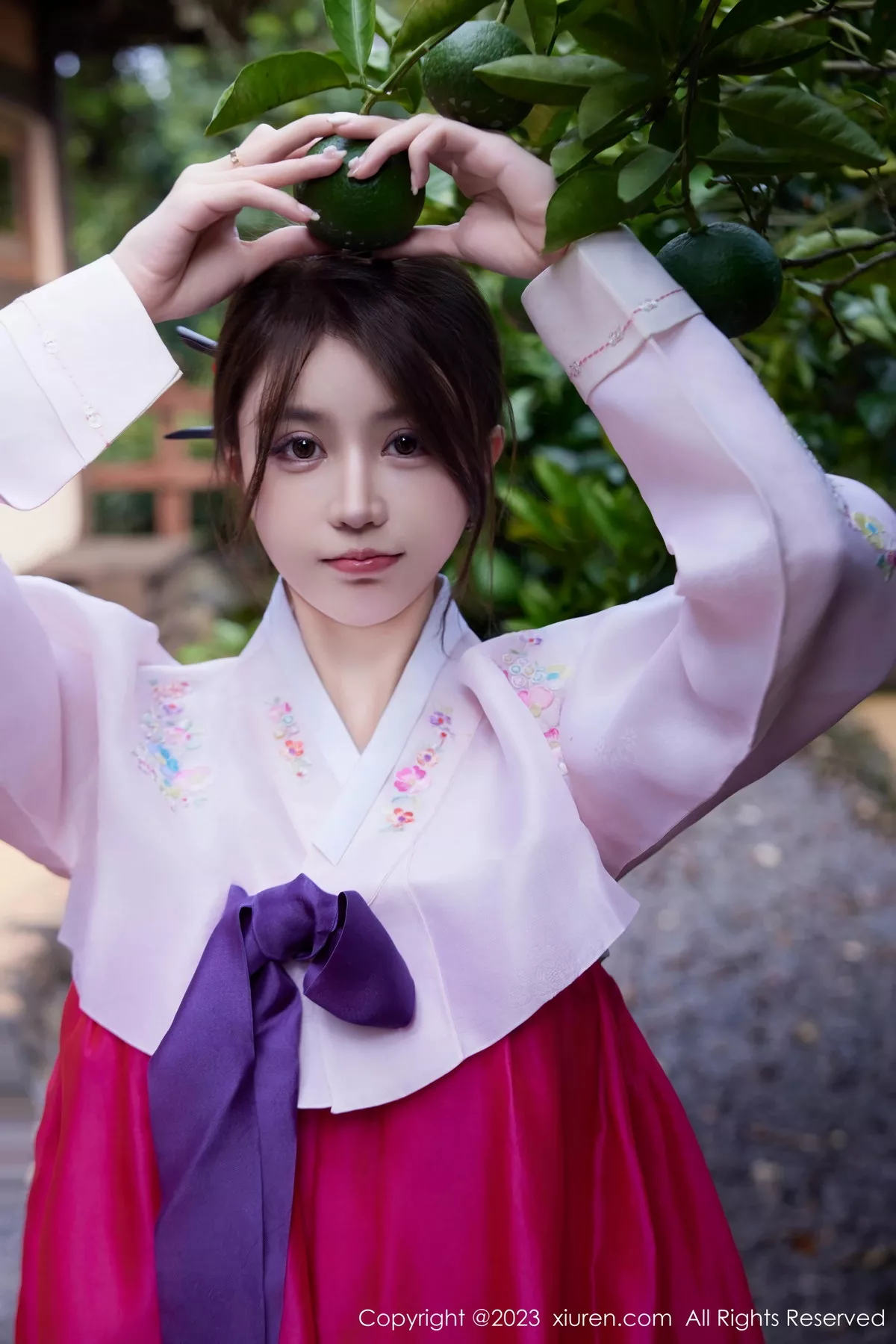 秀人集.com_[XiuRen秀人网]No.7522_模特tina_甜仔性感红色大长今服饰半脱秀凹凸身材惹火诱惑写真58P