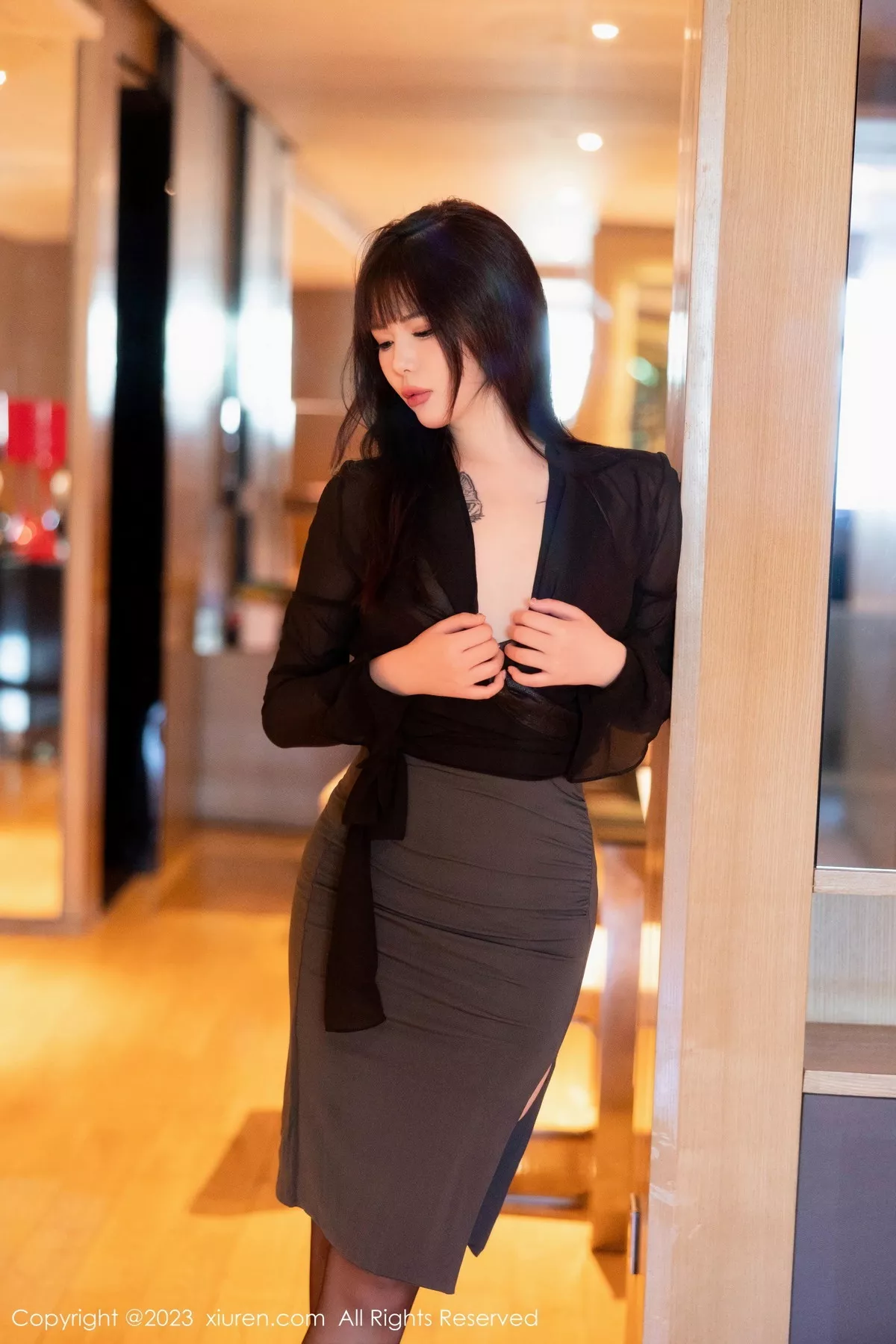 秀人集.com_[XiuRen秀人网]No.7523_模特Arude薇薇性感红色蕾丝情趣内衣配黑丝吊袜极致魅惑写真83P