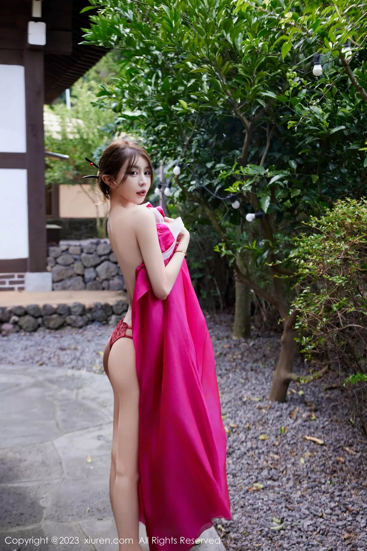 秀人集.com_[XiuRen秀人网]No.7522_模特tina_甜仔性感红色大长今服饰半脱秀凹凸身材惹火诱惑写真58P