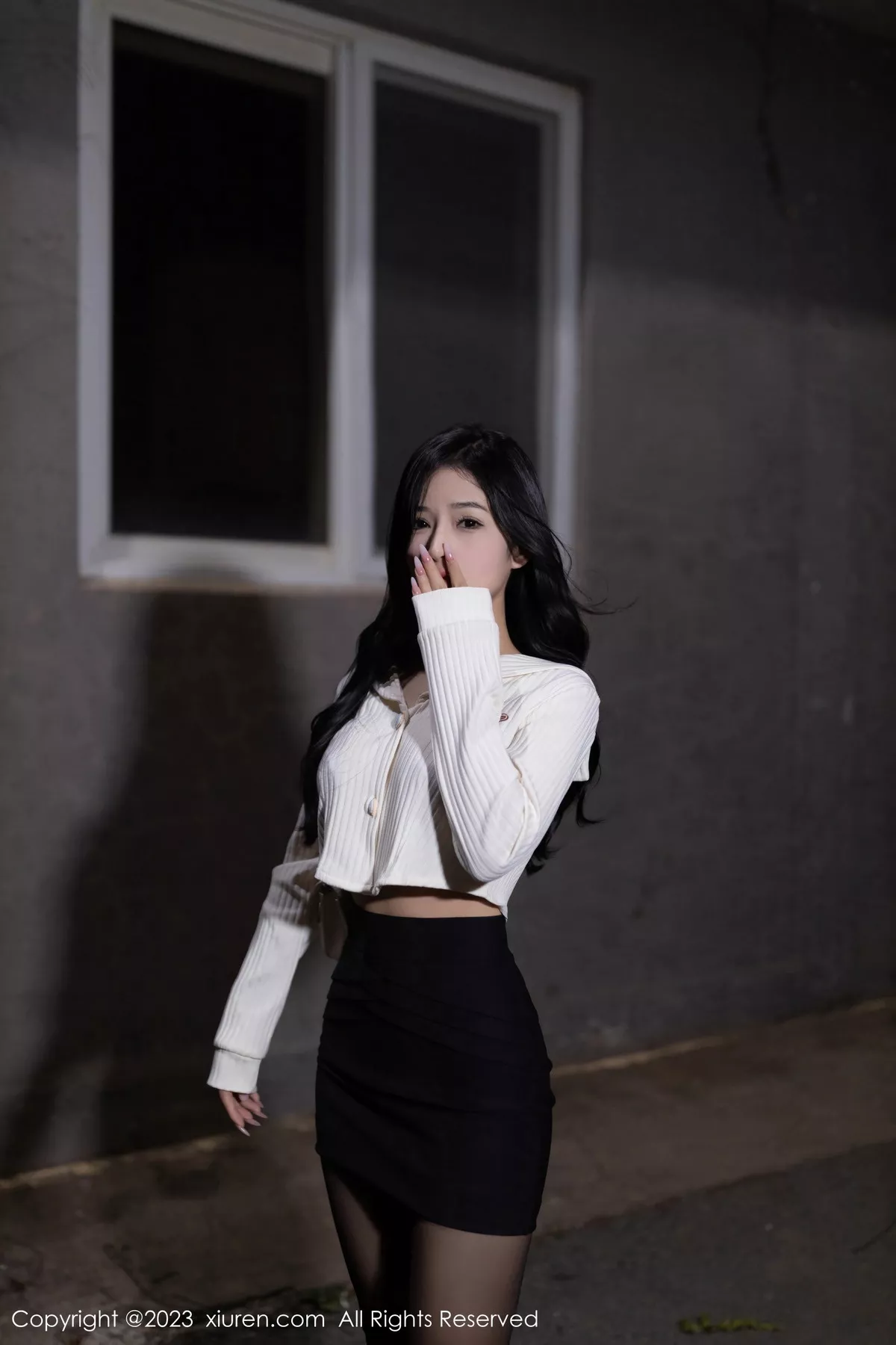 秀人集.com_[XiuRen秀人网]No.7588_模特谭小灵性感白T配黑短裙露红色内衣秀惹火身段完美诱惑写真74P