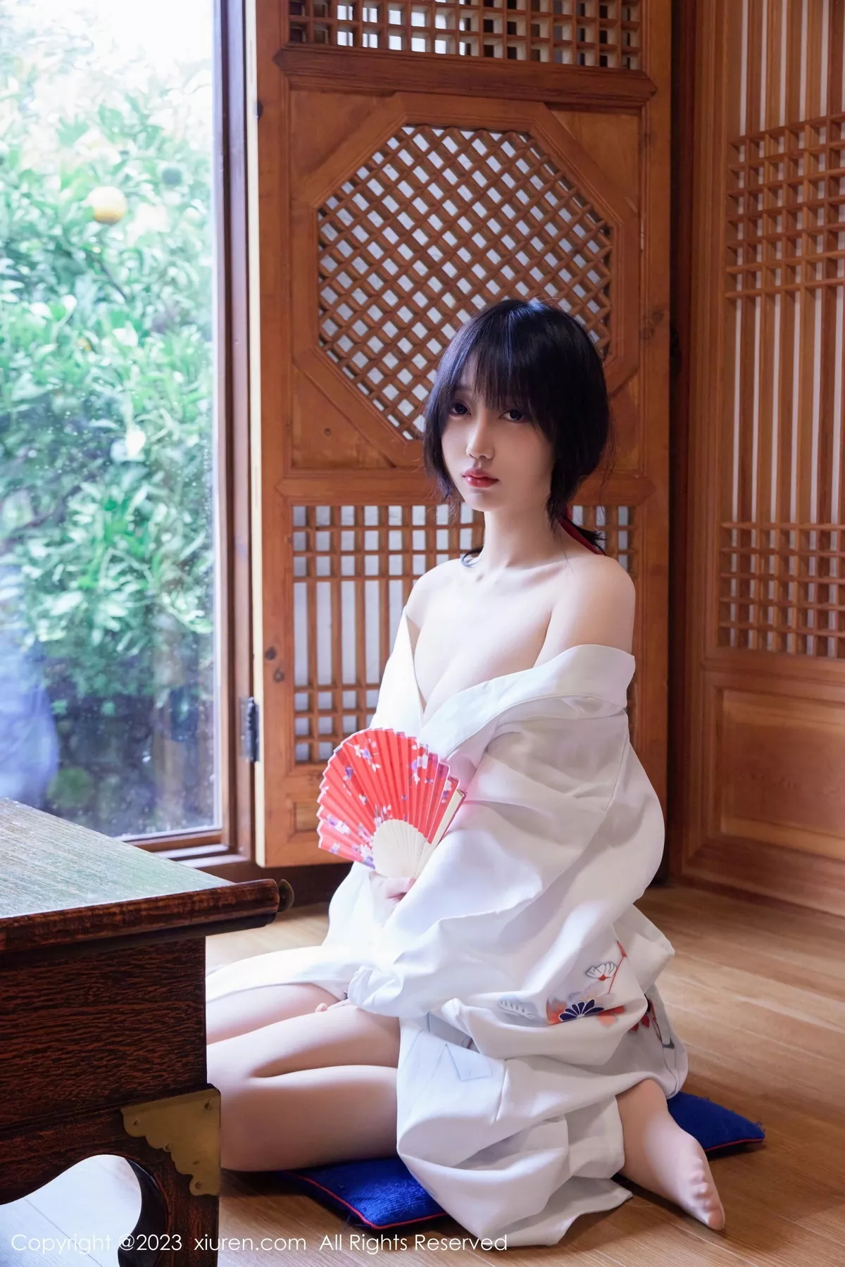 秀人集.com_[XiuRen秀人网]No.7610_模特玥儿玥er性感白色日式和服配开档肉丝秀完美身材诱惑写真60P