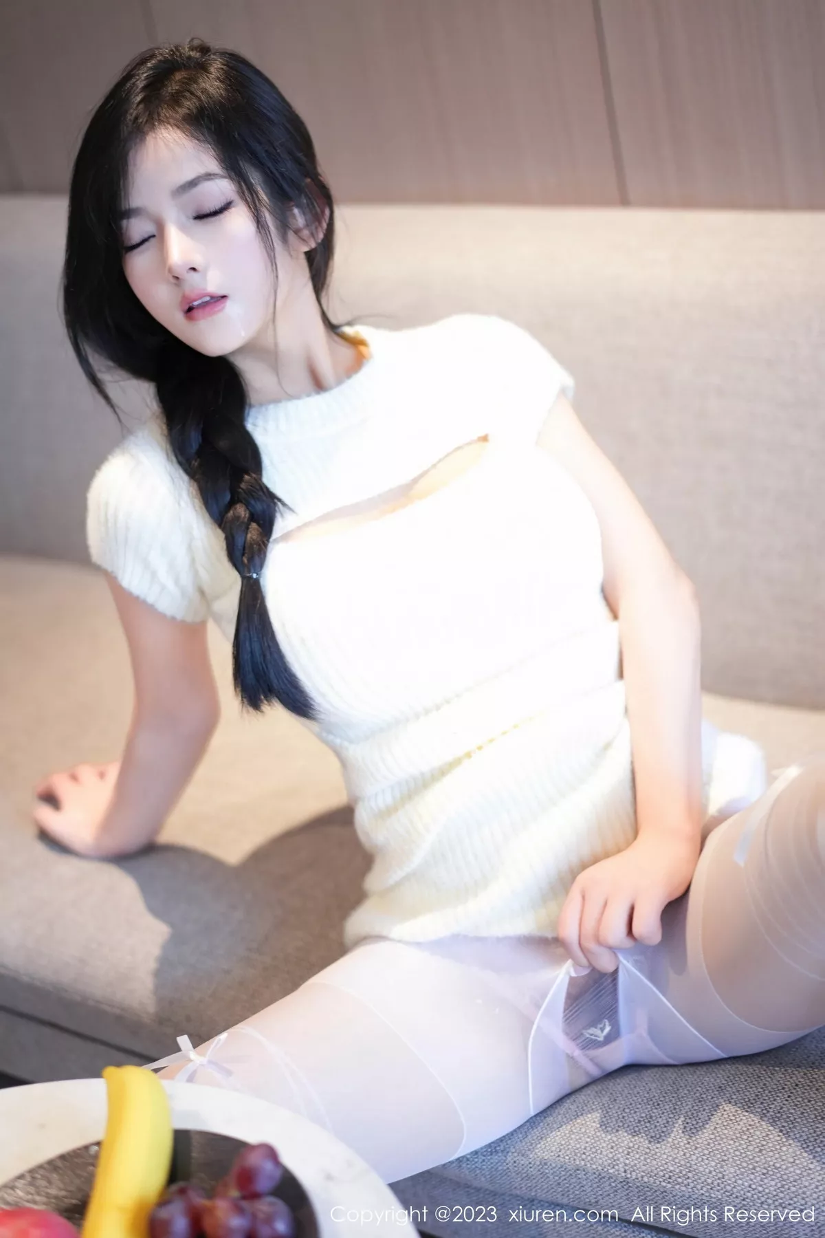 秀人集.com_[XiuRen秀人网]No.7542_模特小逗逗性感黑色OL装露蓝灰色蕾丝内衣配超薄黑丝诱惑写真78P