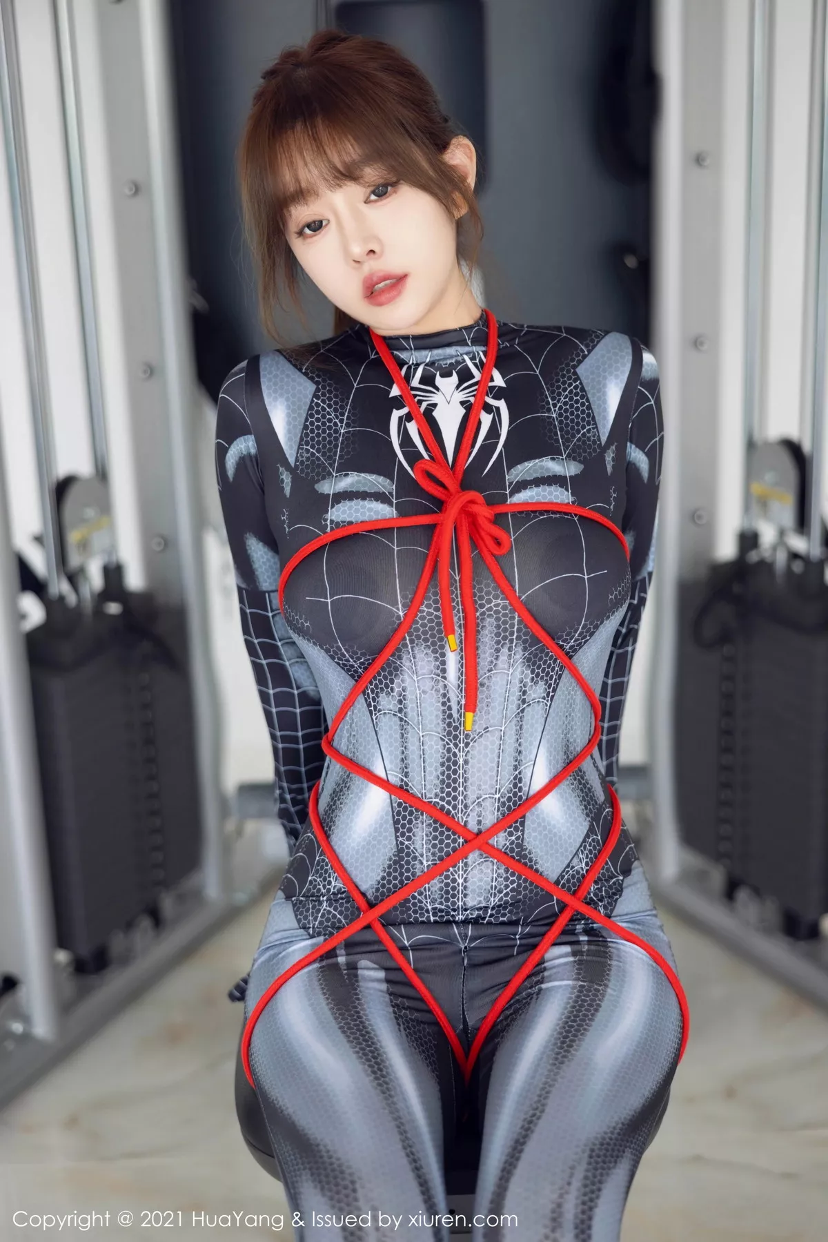 秀人集.com_[HuaYang花漾]Vol.550_女神王雨纯捆绑主题性感灰色蜘蛛侠服紧身秀完美身材诱惑写真101P