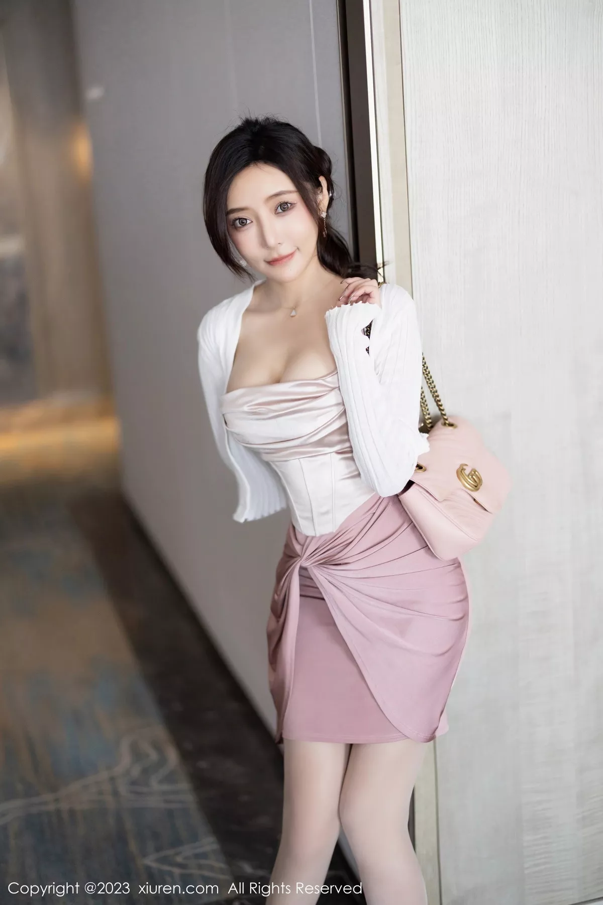 秀人集.com_[XiuRen秀人网]No.7640_女神王馨瑶yanni粉色连衣短裙+黑色情趣服秀完美身材诱惑写真88P