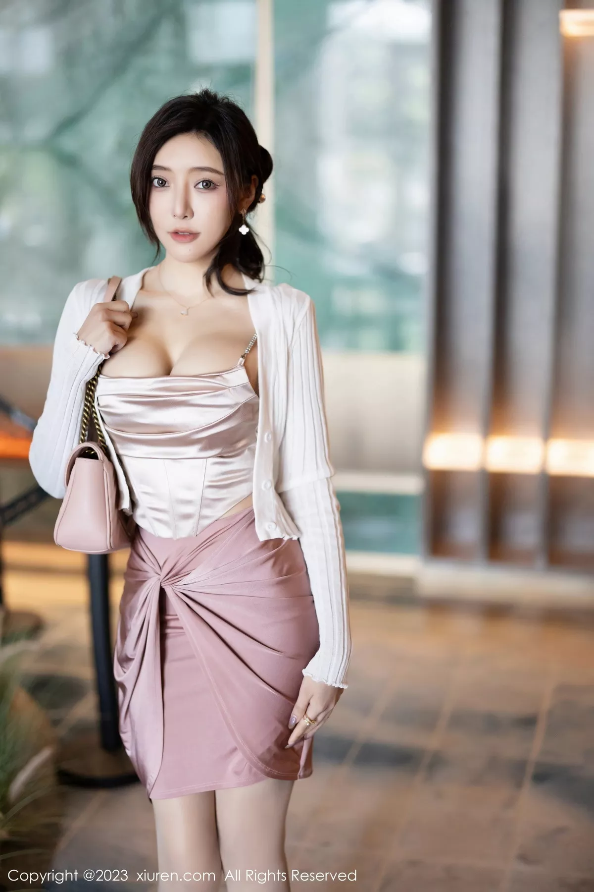 秀人集.com_[XiuRen秀人网]No.7640_女神王馨瑶yanni粉色连衣短裙+黑色情趣服秀完美身材诱惑写真88P