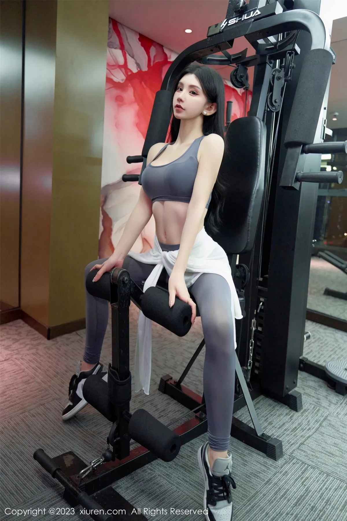 秀人集.com_[XiuRen秀人网]No.7651_女神周于希Sally酒店场景性感灰色健身服紧身秀完美身材诱惑写真91P