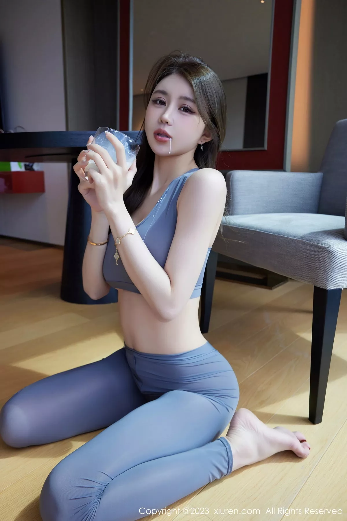 秀人集.com_[XiuRen秀人网]No.7557_模特tina_甜仔性感灰色真空瑜伽服紧身秀凹凸身材惹火诱惑写真64P