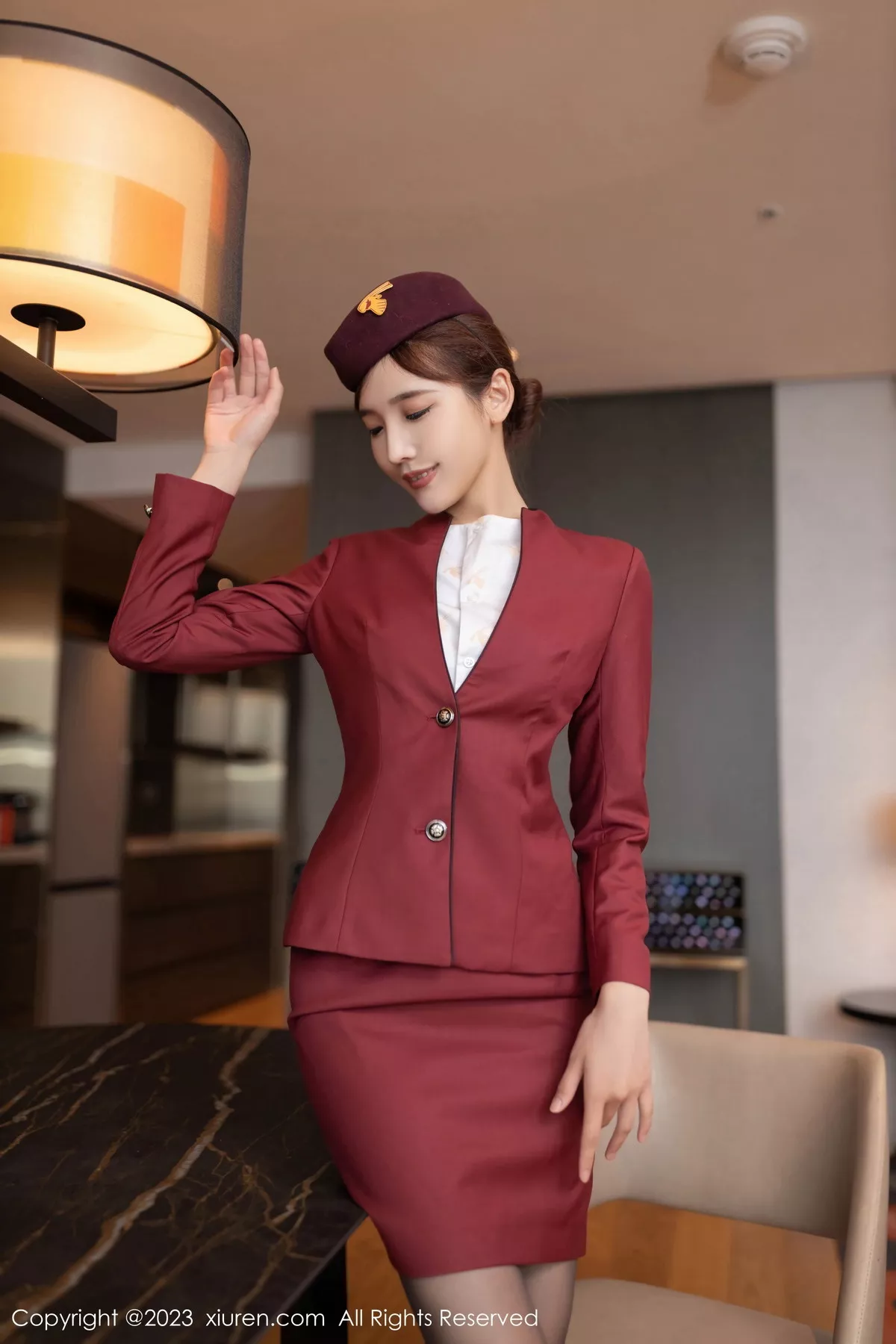 秀人集.com_[XiuRen秀人网]No.7569_模特陆萱萱脱空姐制服露性感黑色蕾丝内衣配超薄黑丝诱惑写真80P