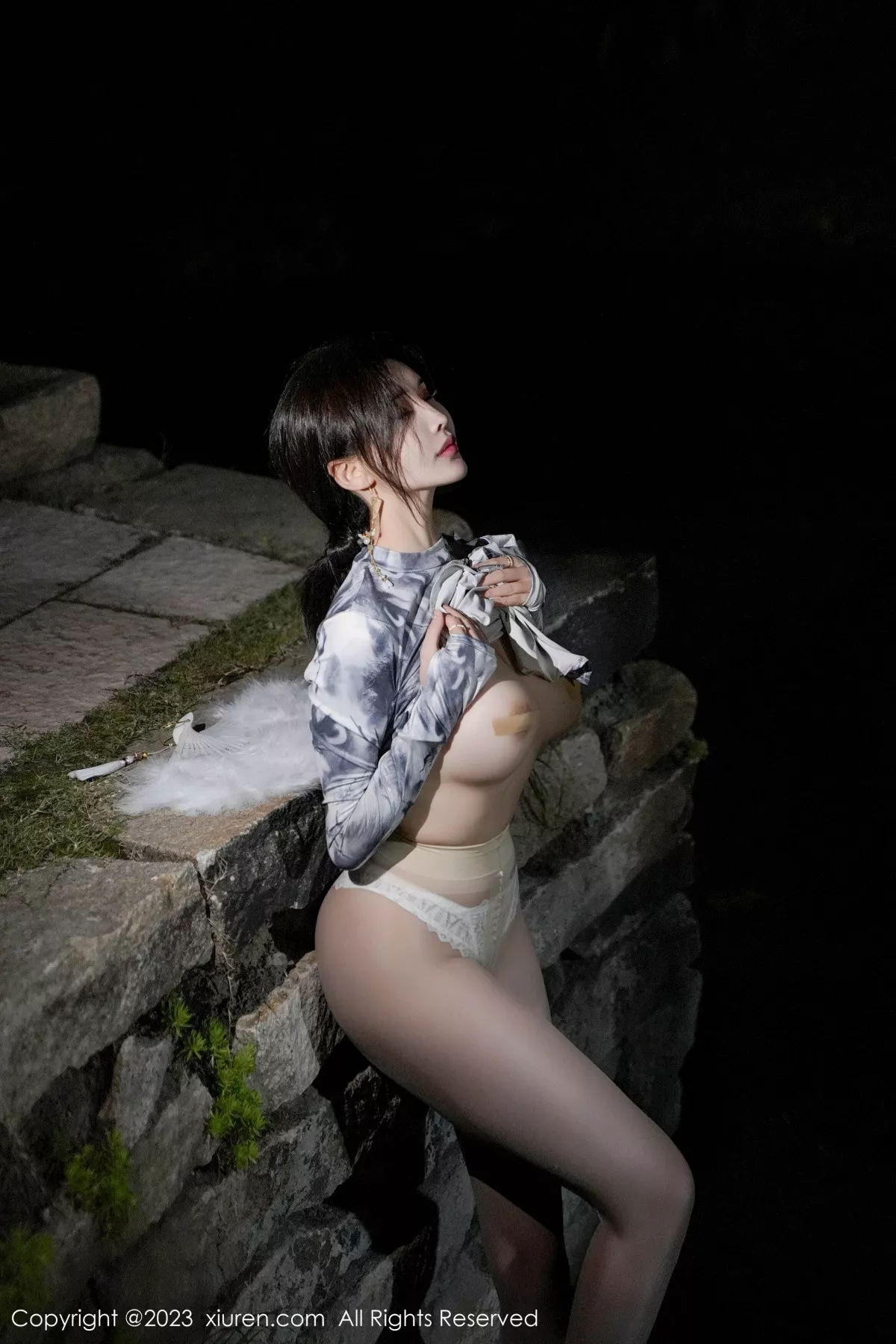 秀人集.com_[XiuRen秀人网]No.7744_女神Carol周妍希户外性感长旗袍露白色内衣秀完美身材诱惑写真77P