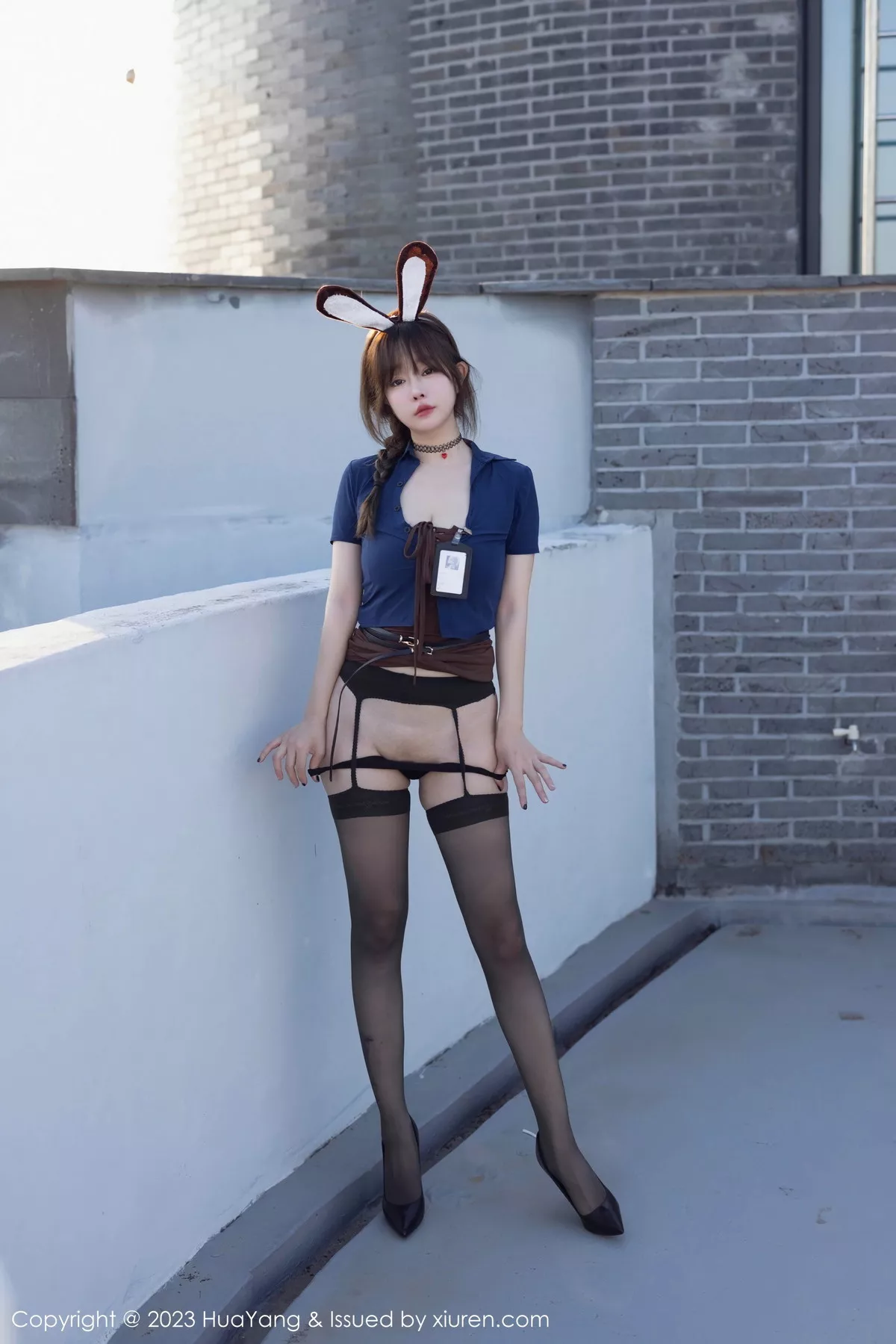 秀人集.com_[HuaYang花漾]Vol.555_女神王雨纯户外性感兔女郎装扮黑丝吊袜秀翘臀美腿撩人诱惑写真113P