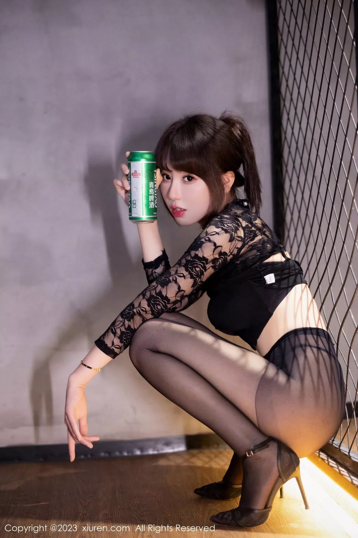 秀人集.com_[XiuRen秀人网]No.7751_新人模特韩系学妹黑色网纹上衣露轻透内衣配超薄黑丝魅惑写真101P