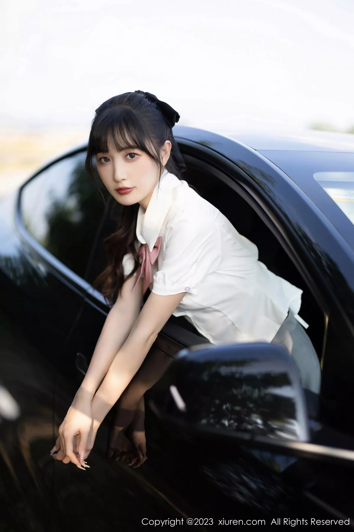 秀人集.com_[XiuRen秀人网]No.7771_模特林星阑性感白T配灰短裙露白色蕾丝内衣秀曼妙身姿诱惑写真83P