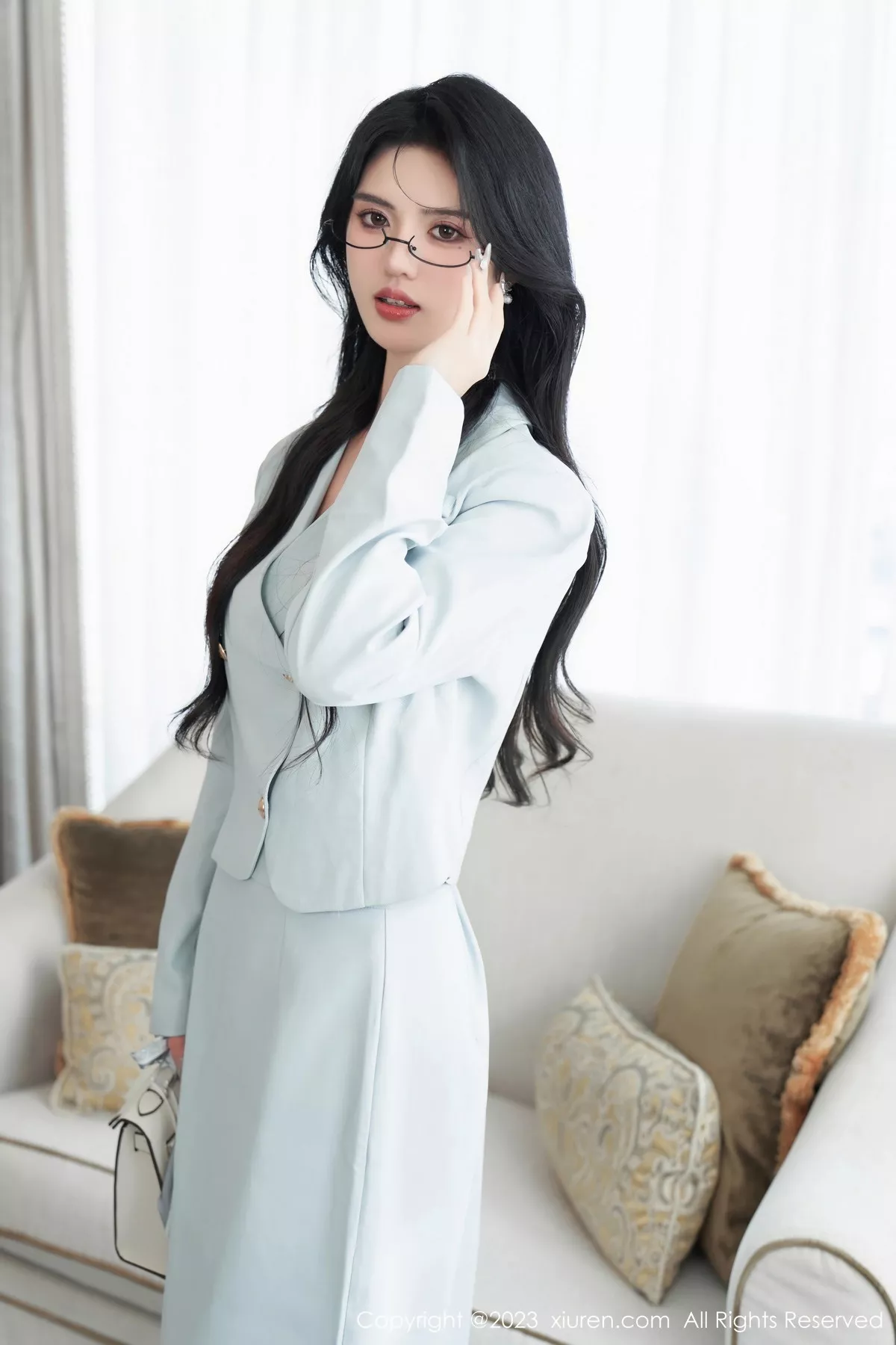 秀人集.com_[XiuRen秀人网]No.7708_模特浅浅Danny性感浅色服饰露紫色蕾丝内衣秀曼妙身姿诱惑写真74P