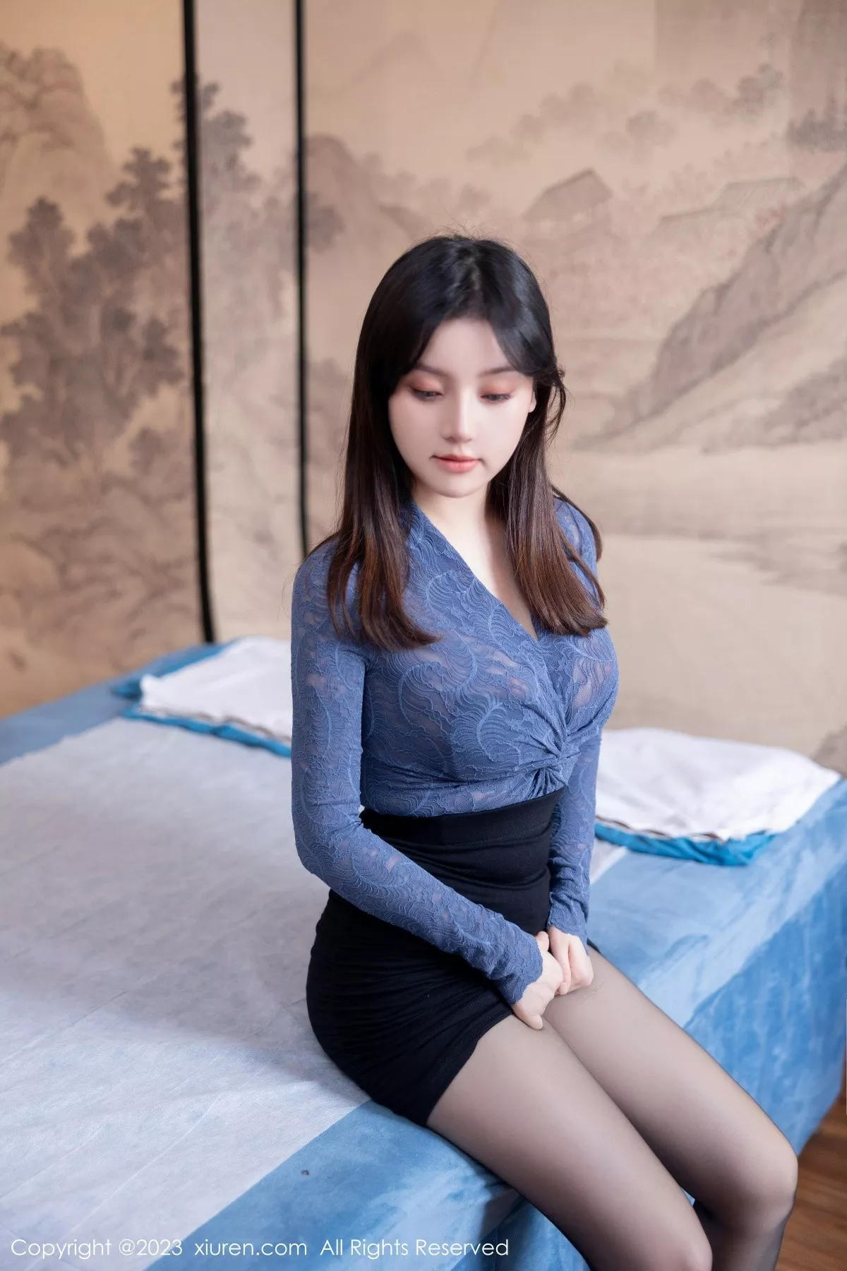 秀人集.com_[XiuRen秀人网]No.7720_模特豆瓣酱蓝色薄纱上衣配黑短裙露白色内衣秀丰满身材诱惑写真83P