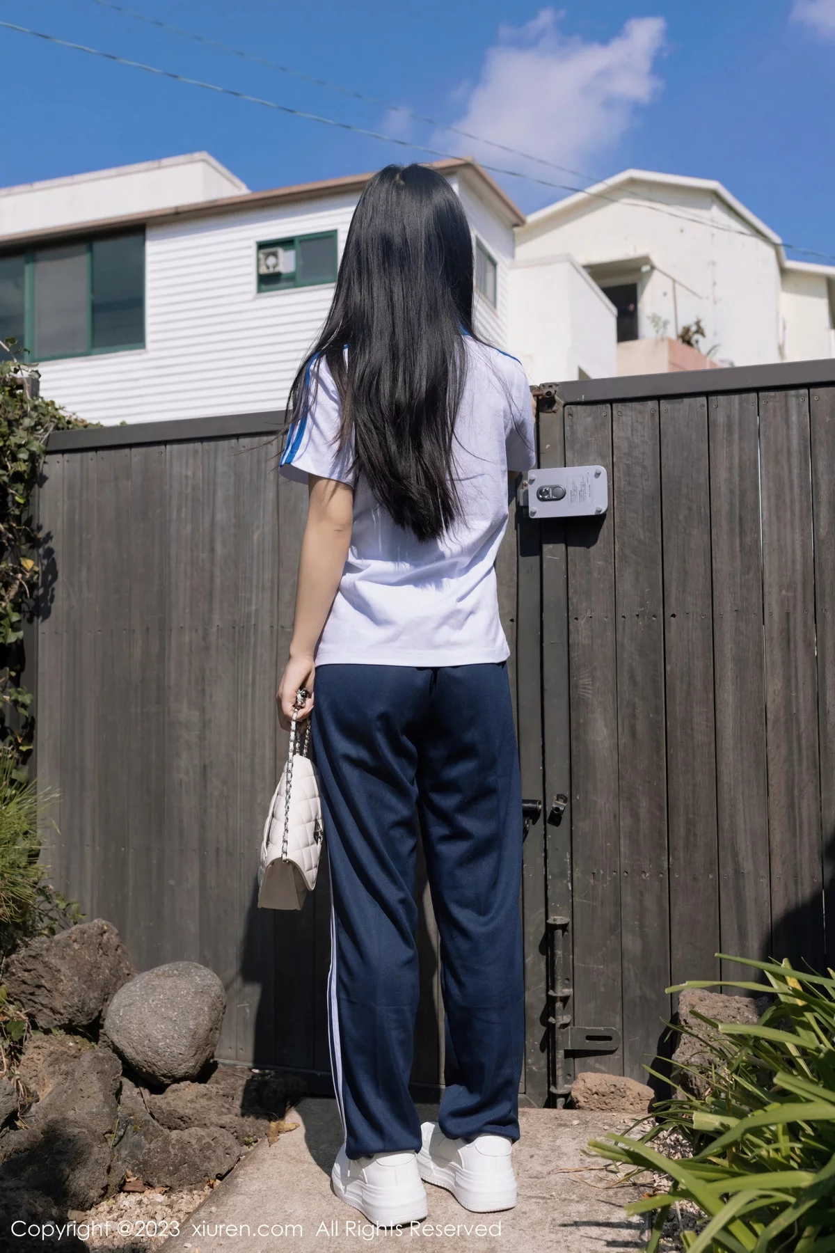 秀人集.com_[XiuRen秀人网]No.7876_模特谭小灵性感学生角色装扮露黑色渔网秀惹火身材极致诱惑写真85P