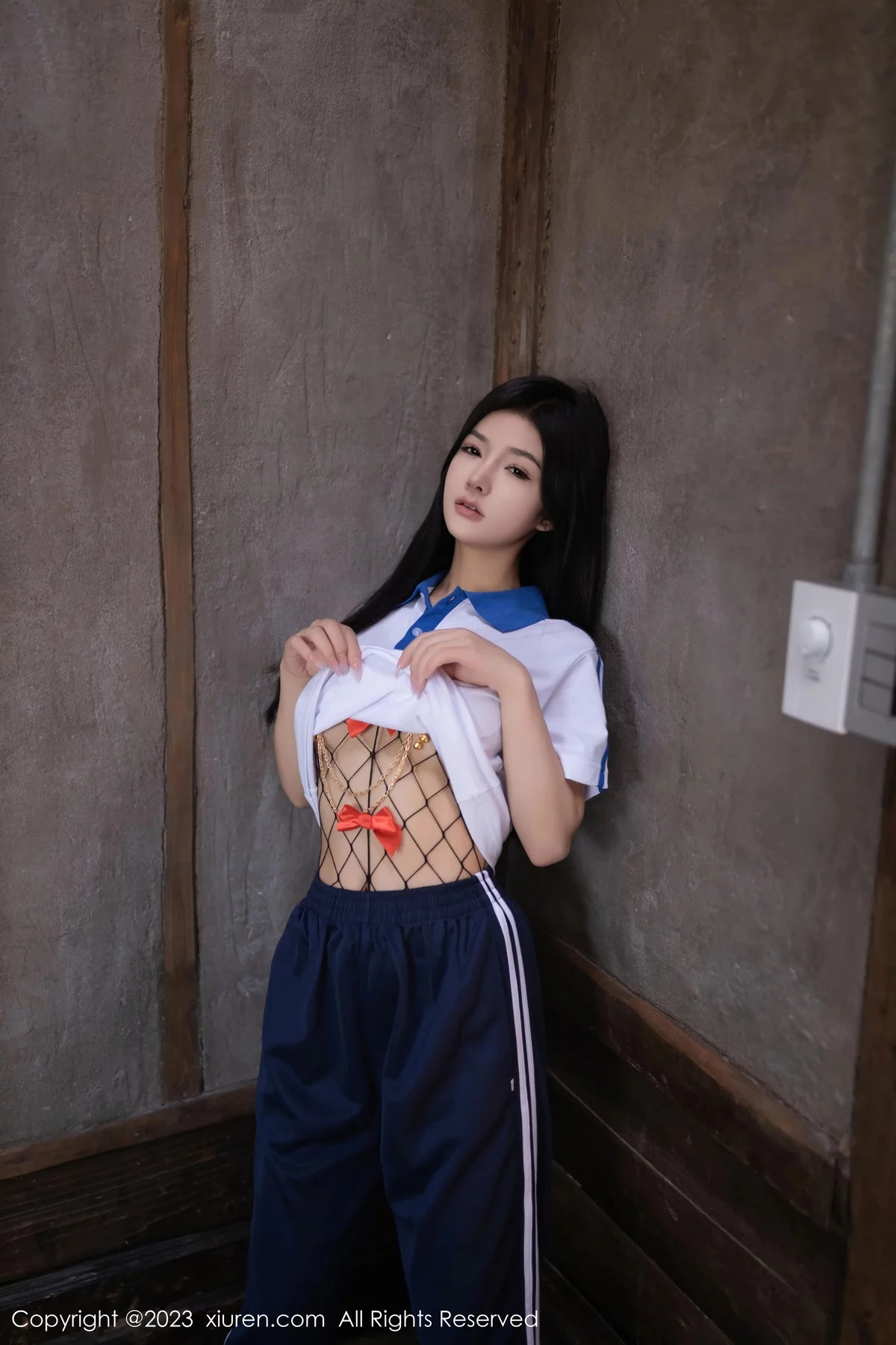 秀人集.com_[XiuRen秀人网]No.7876_模特谭小灵性感学生角色装扮露黑色渔网秀惹火身材极致诱惑写真85P