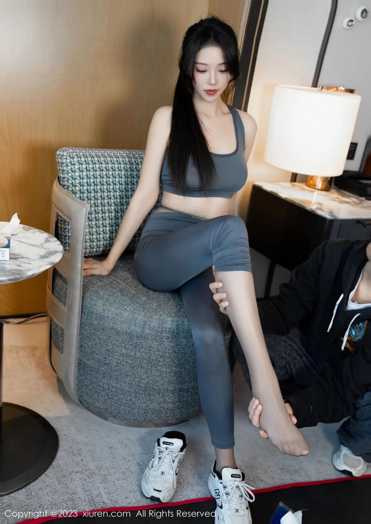 秀人集.com_[XiuRen秀人网]No.7882_模特利世性感灰色瑜伽服饰配超薄无内灰丝秀曼妙身姿诱惑写真80P