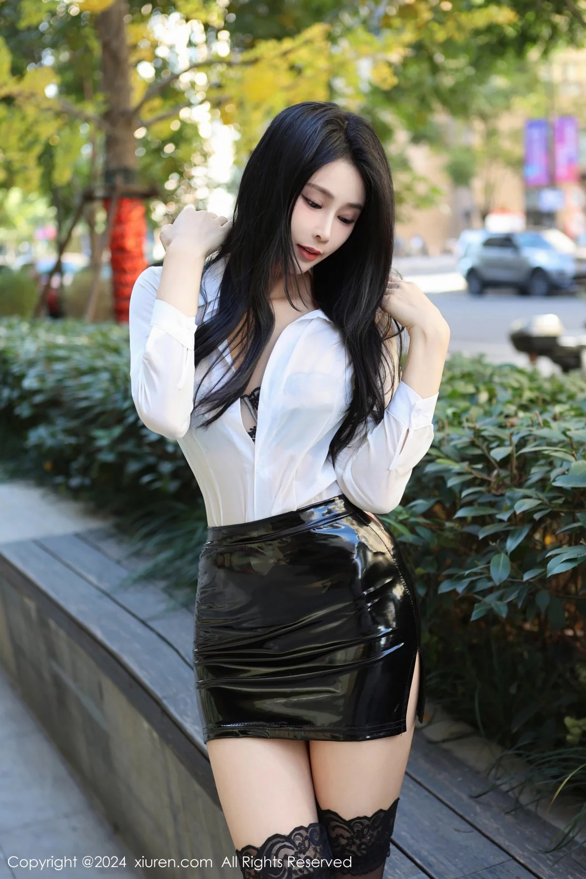 秀人集.com_[XiuRen秀人网]No.7896_模特草莓mm性感黑色轻透情趣内衣配黑丝袜秀曼妙身姿诱惑写真79P