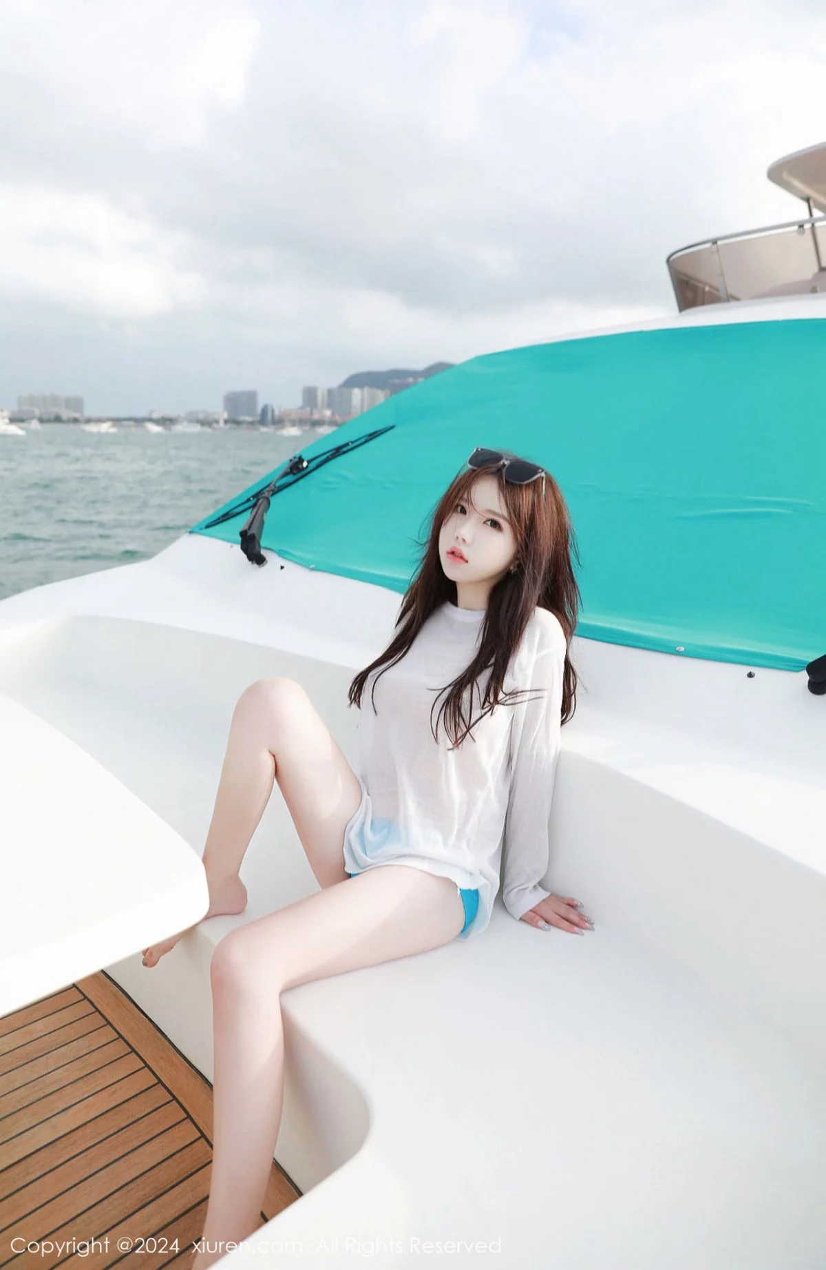 秀人集.com_[XiuRen秀人网]No.7898_模特小薯条nienie游艇场景性感蓝色比基尼服秀完美身材诱惑写真76P