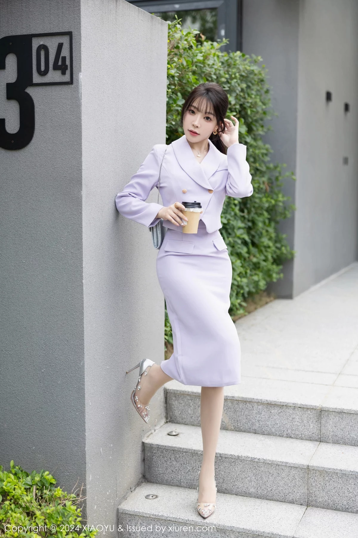 秀人集.com_[XiaoYu画语界]Vol.1178_女神徐莉芝Booty性感淡紫短裙套装露淡紫蕾丝内衣迷人诱惑写真88P