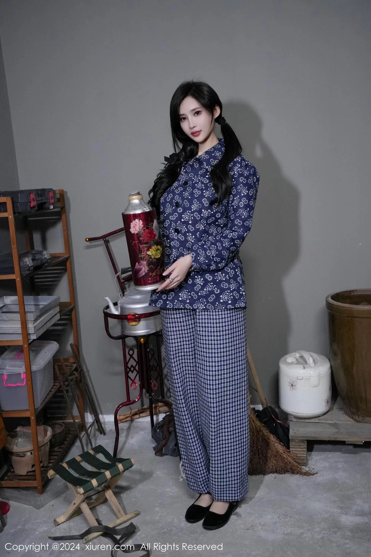 秀人集.com_[XiuRen秀人网]No.7915_女神Carol周妍希宿舍拍摄私房床上超薄肉丝秀翘臀美腿诱惑写真86P