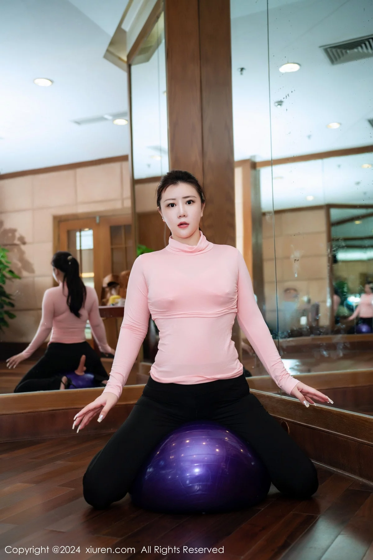 秀人集.com_[XiuRen秀人网]No.7943_模特王婉悠Queen性感粉色上衣配黑长裤秀丰腴惹火身材诱惑写真94P