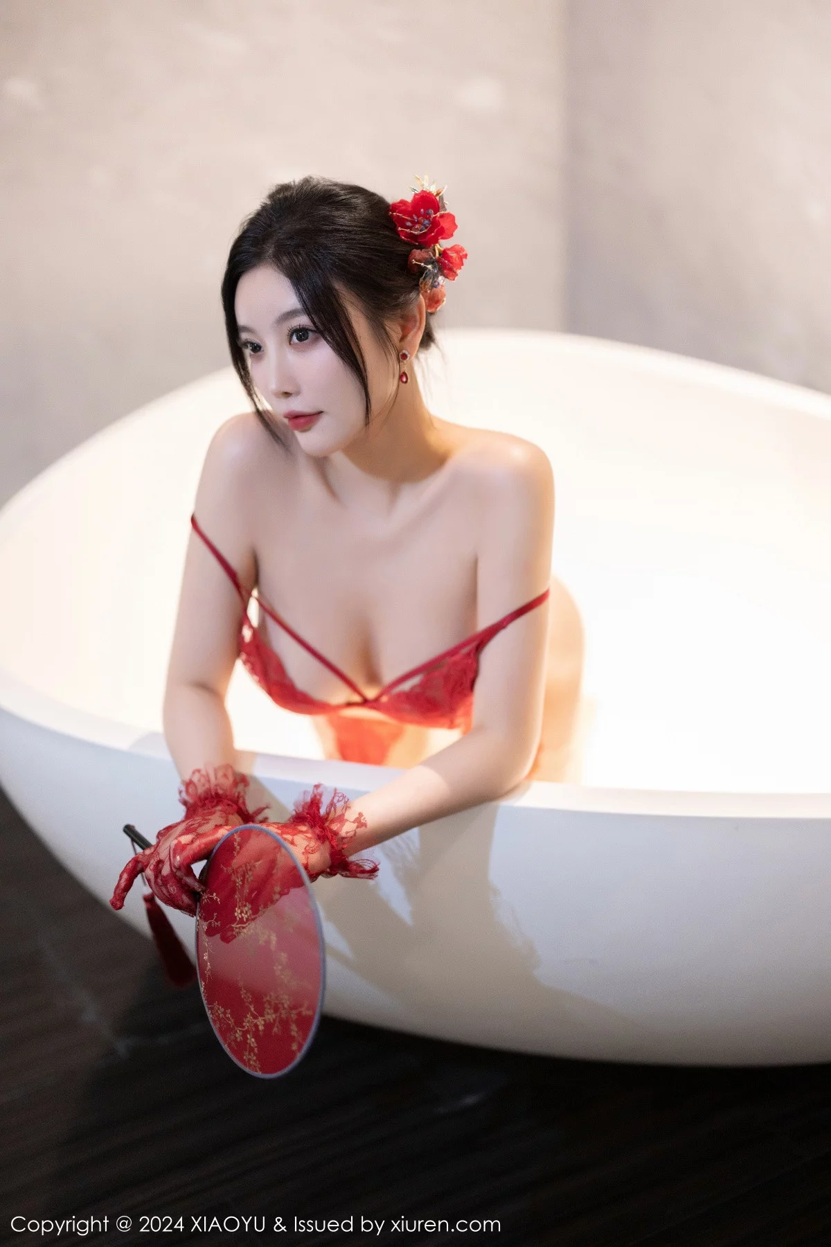 秀人集.com_[XiaoYu画语界]Vol.1184_女神杨晨晨Yome红色中式婚服露性感红色蕾丝内衣完美诱惑写真82P