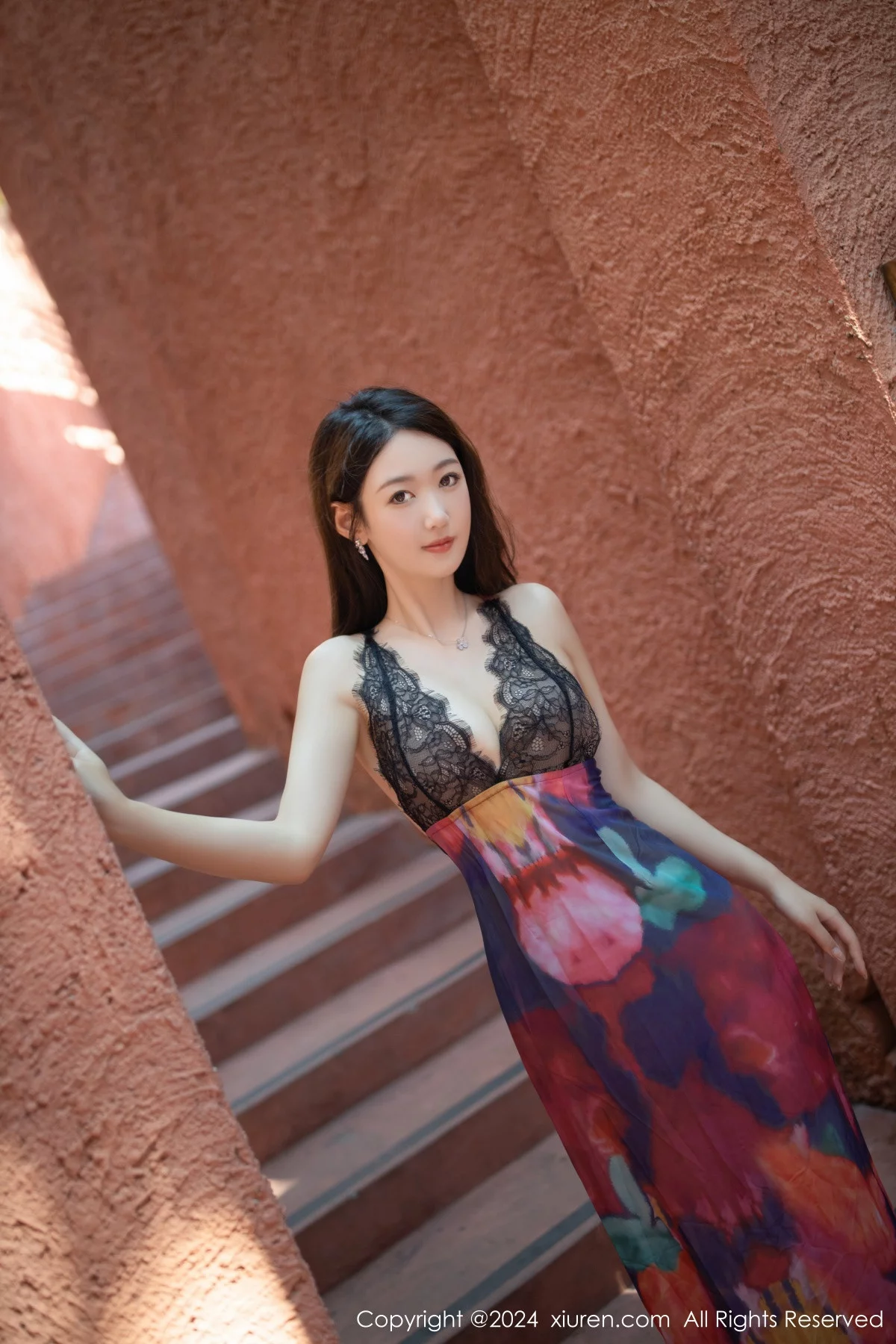 秀人集.com_[XiuRen秀人网]No.7964_模特唐安琪性感拼色连衣长裙露黑色蕾丝内衣秀曼妙身姿诱惑写真80P